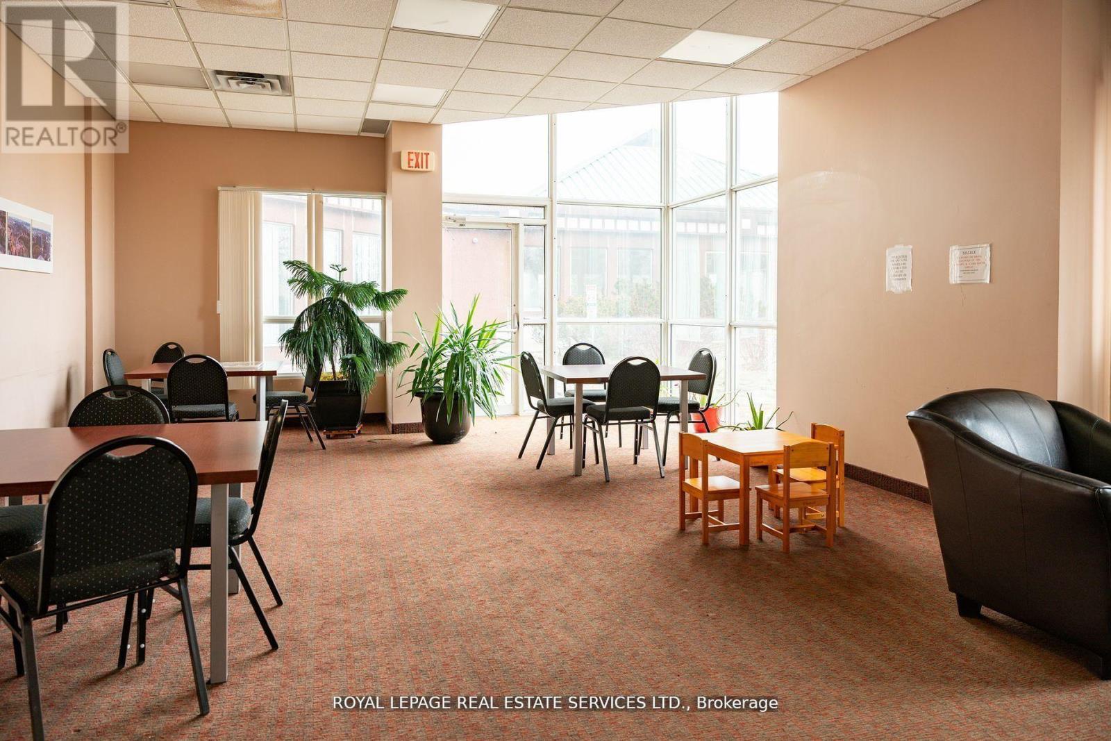 212 - 7 Concorde Place, Toronto (banbury-don Mills), Ontario