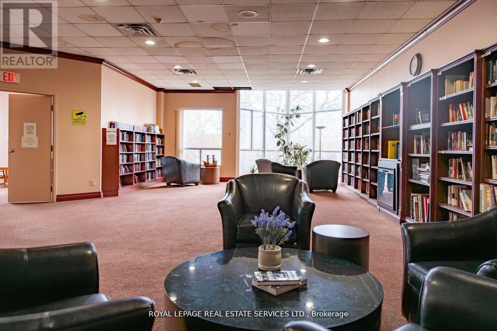 212 - 7 Concorde Place, Toronto (banbury-don Mills), Ontario