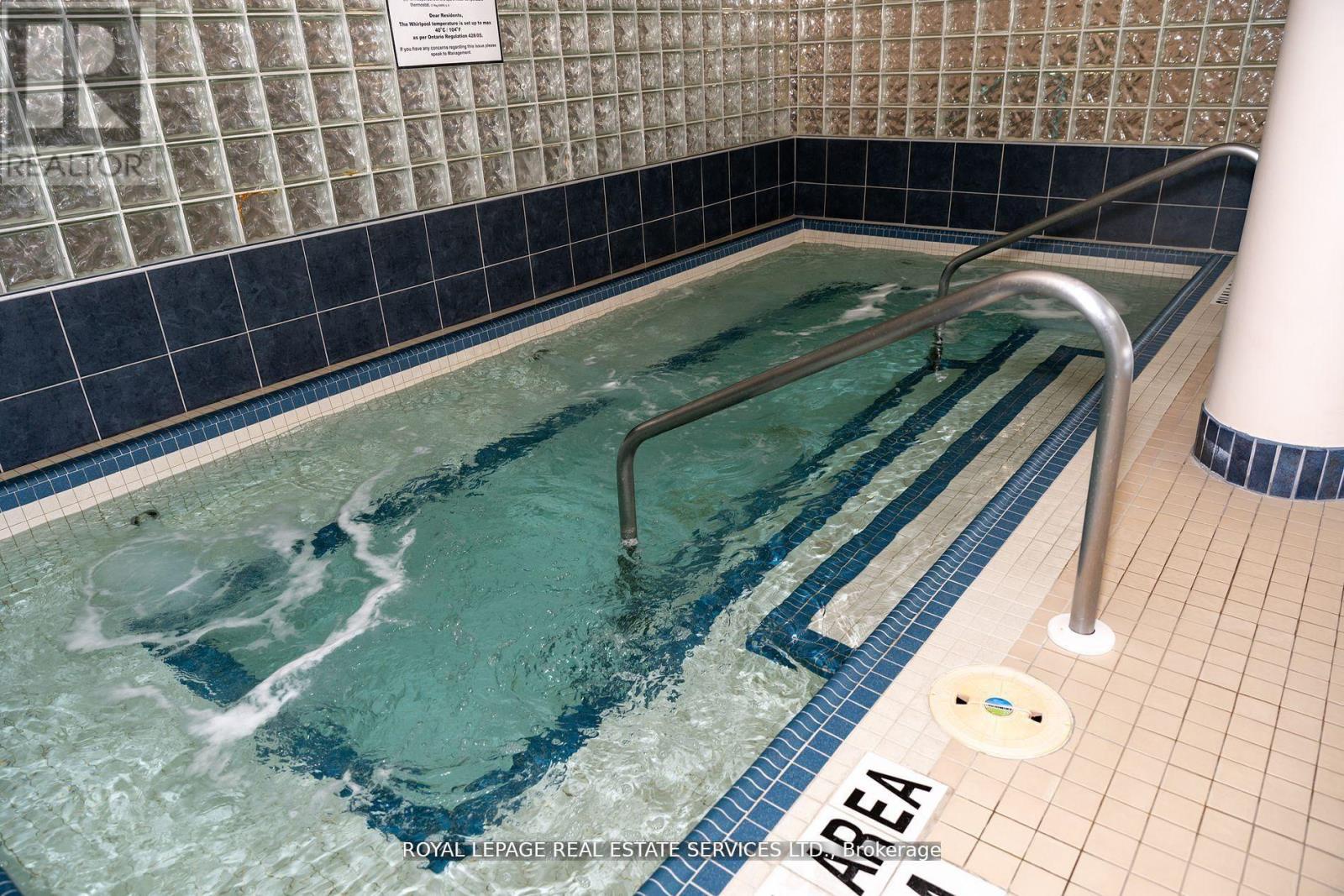 212 - 7 Concorde Place, Toronto (banbury-don Mills), Ontario