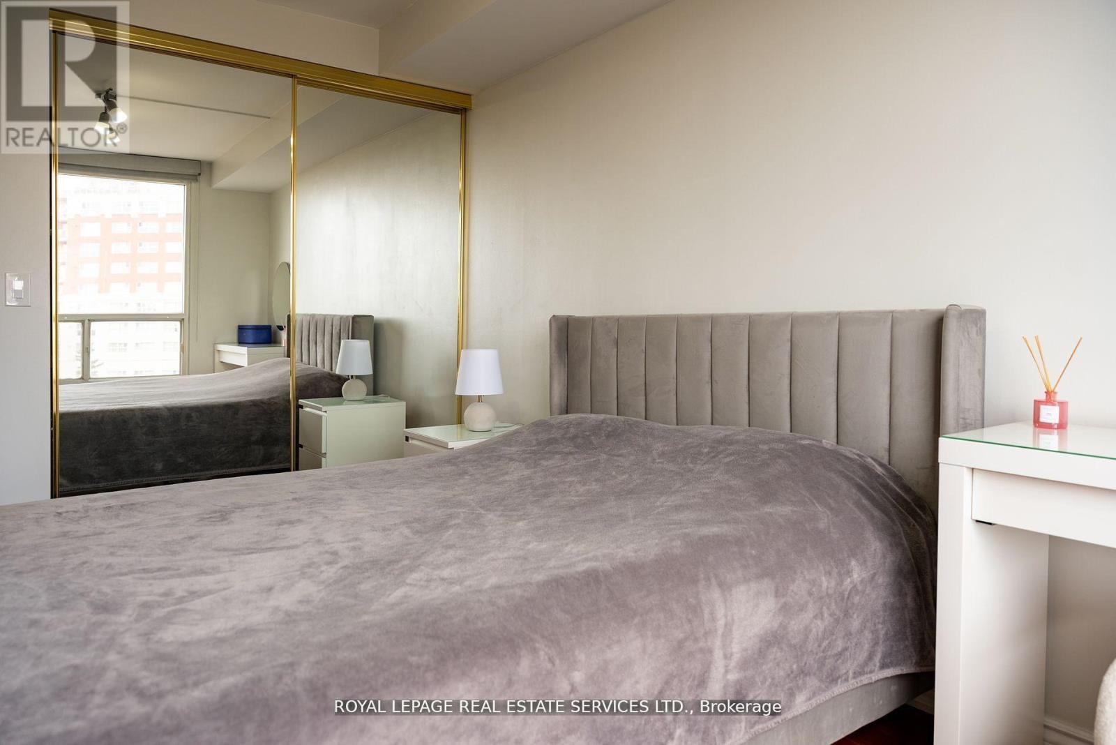 212 - 7 Concorde Place, Toronto (banbury-don Mills), Ontario