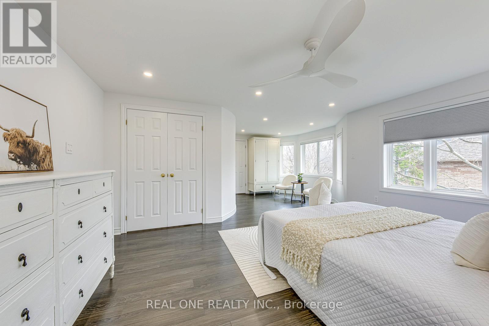 2075 Banbury Crescent, Oakville (ro River Oaks), Ontario