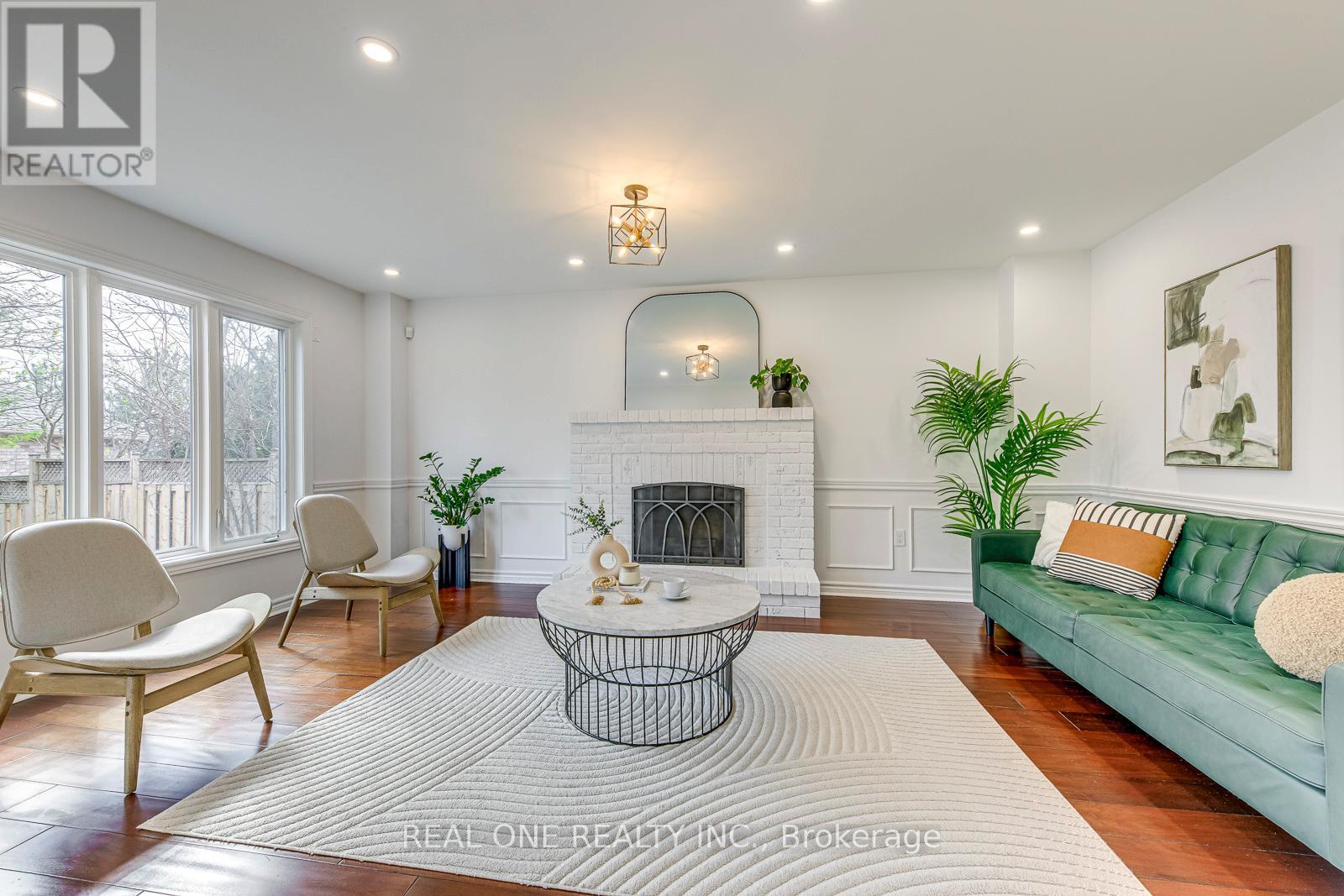 2075 Banbury Crescent, Oakville (ro River Oaks), Ontario