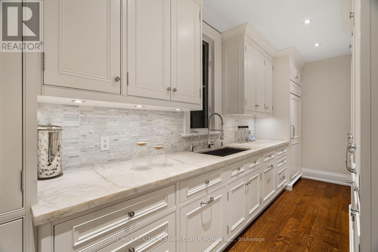 33 Blyth Hill Road, Toronto (bridle Path-sunnybrook-york Mills), Ontario