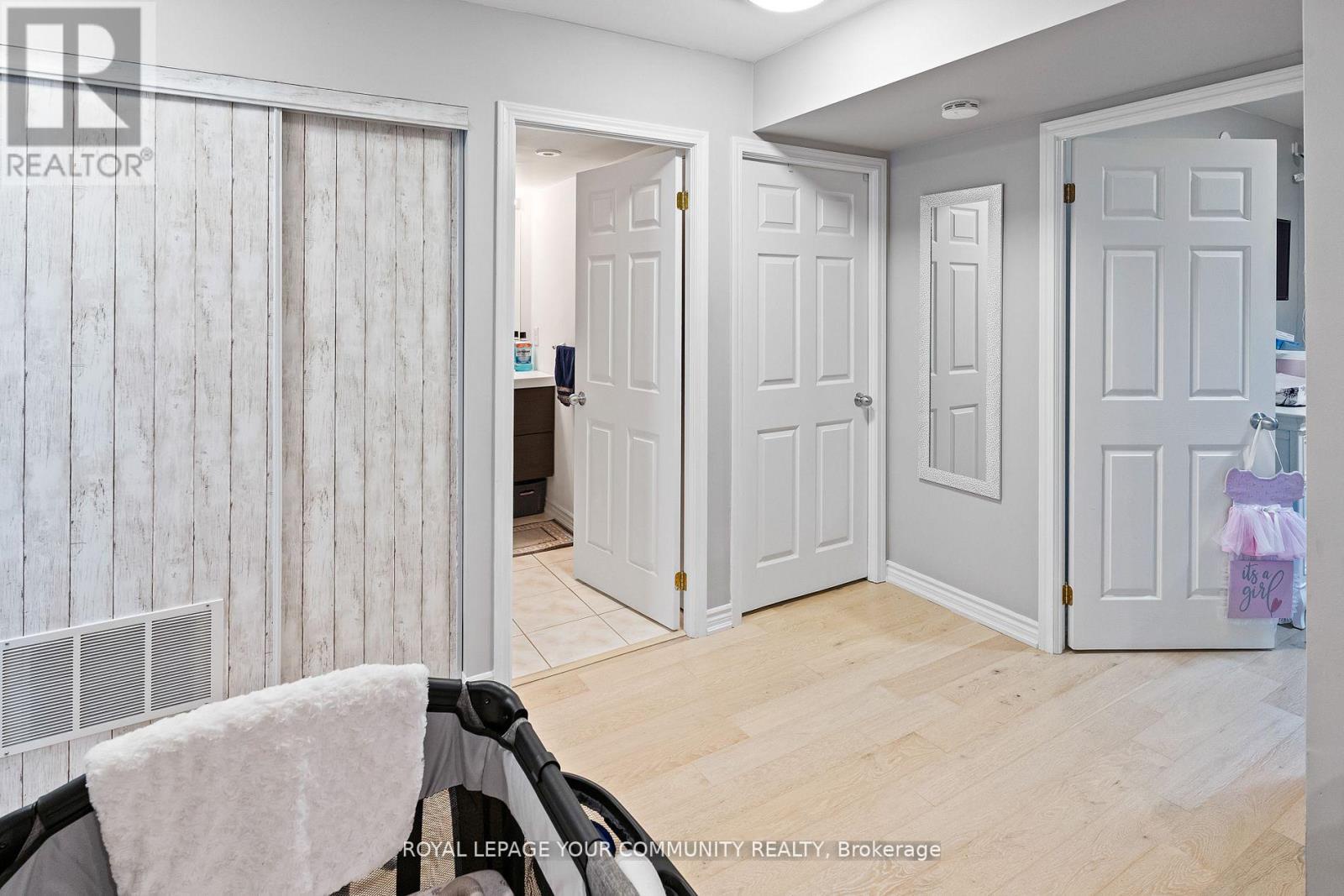 1035 - 55 George Appleton Way, Toronto (downsview-roding-cfb), Ontario