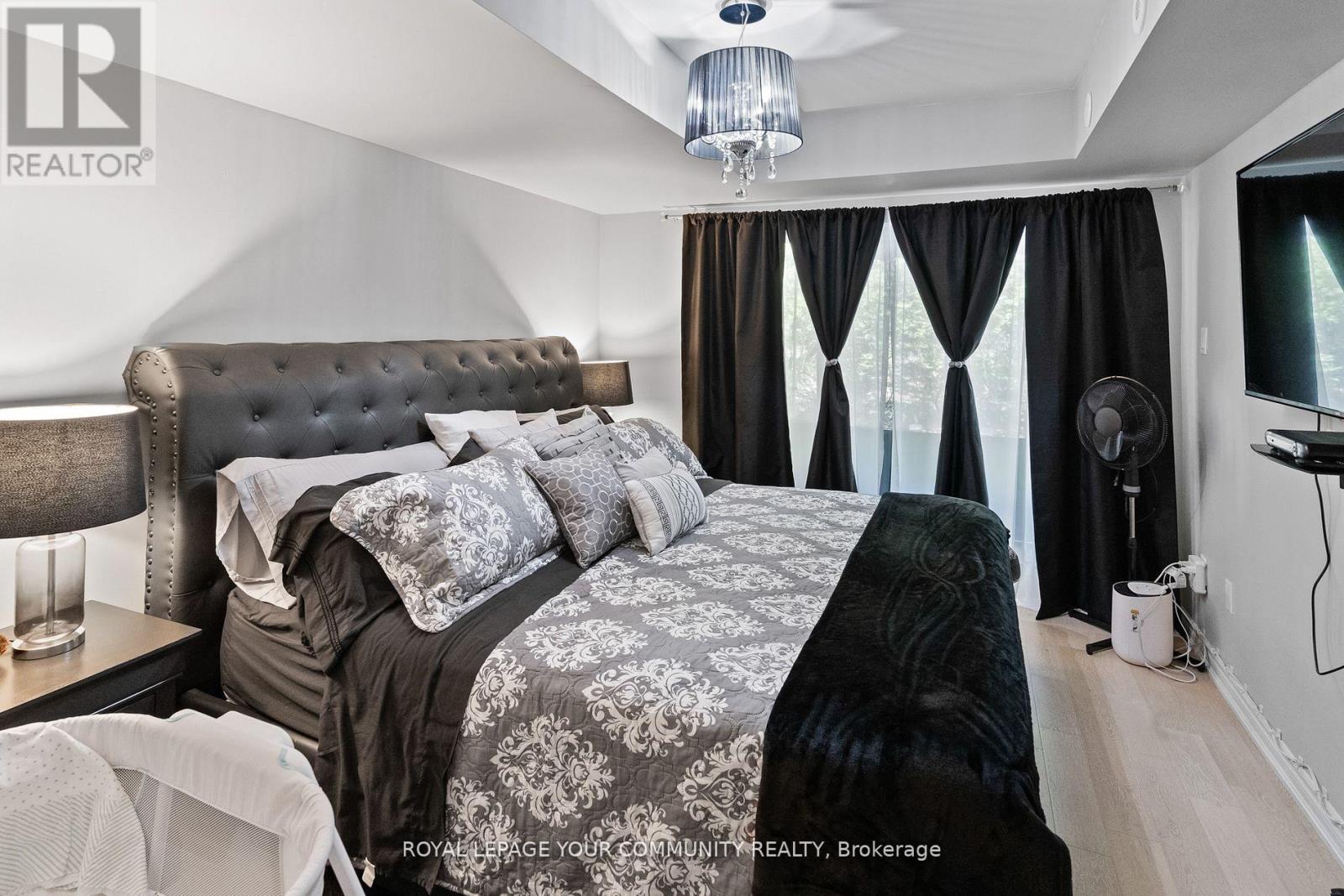 1035 - 55 George Appleton Way, Toronto (downsview-roding-cfb), Ontario