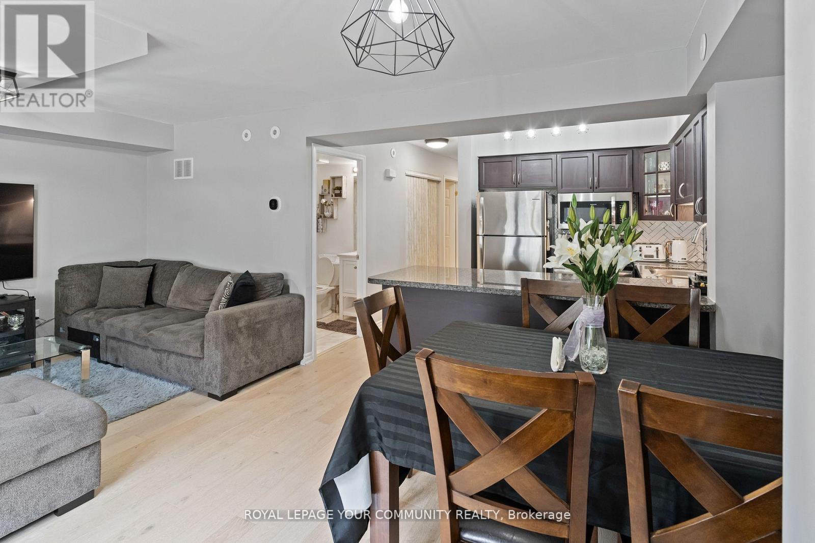 1035 - 55 George Appleton Way, Toronto (downsview-roding-cfb), Ontario