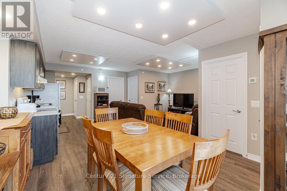 911 - 716 Main Street E, Milton (tm Timberlea), Ontario