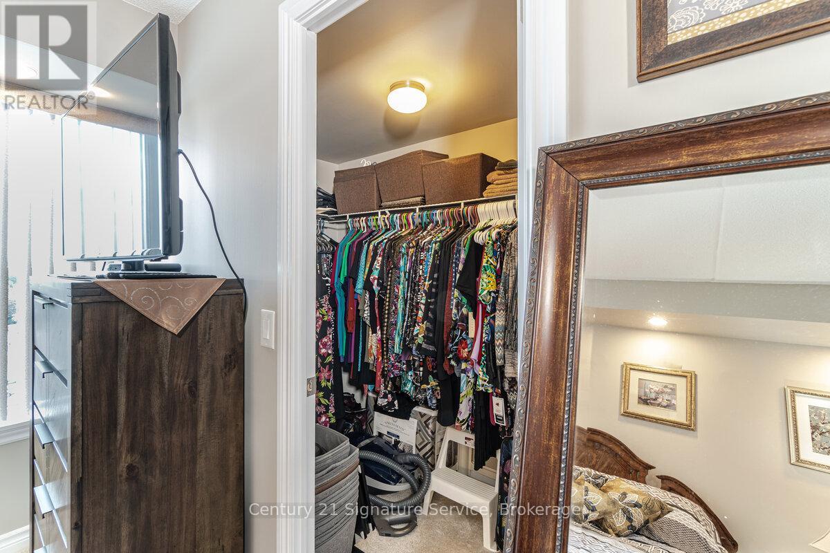 911 - 716 Main Street E, Milton (tm Timberlea), Ontario