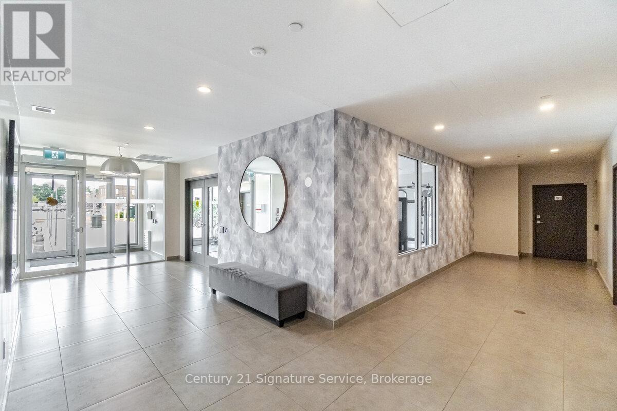 911 - 716 Main Street E, Milton (tm Timberlea), Ontario