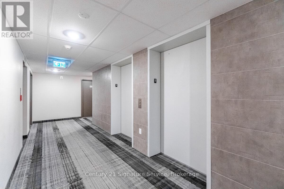 911 - 716 Main Street E, Milton (tm Timberlea), Ontario