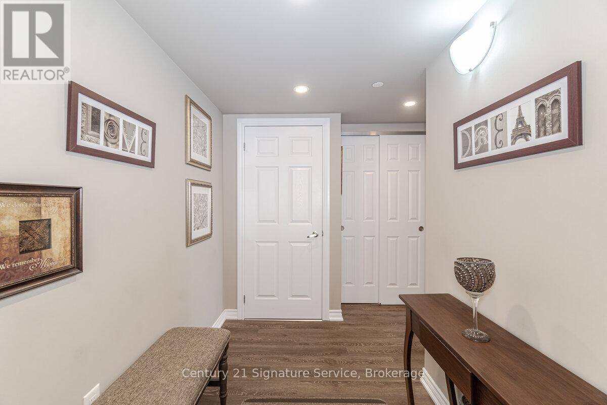 911 - 716 Main Street E, Milton (tm Timberlea), Ontario