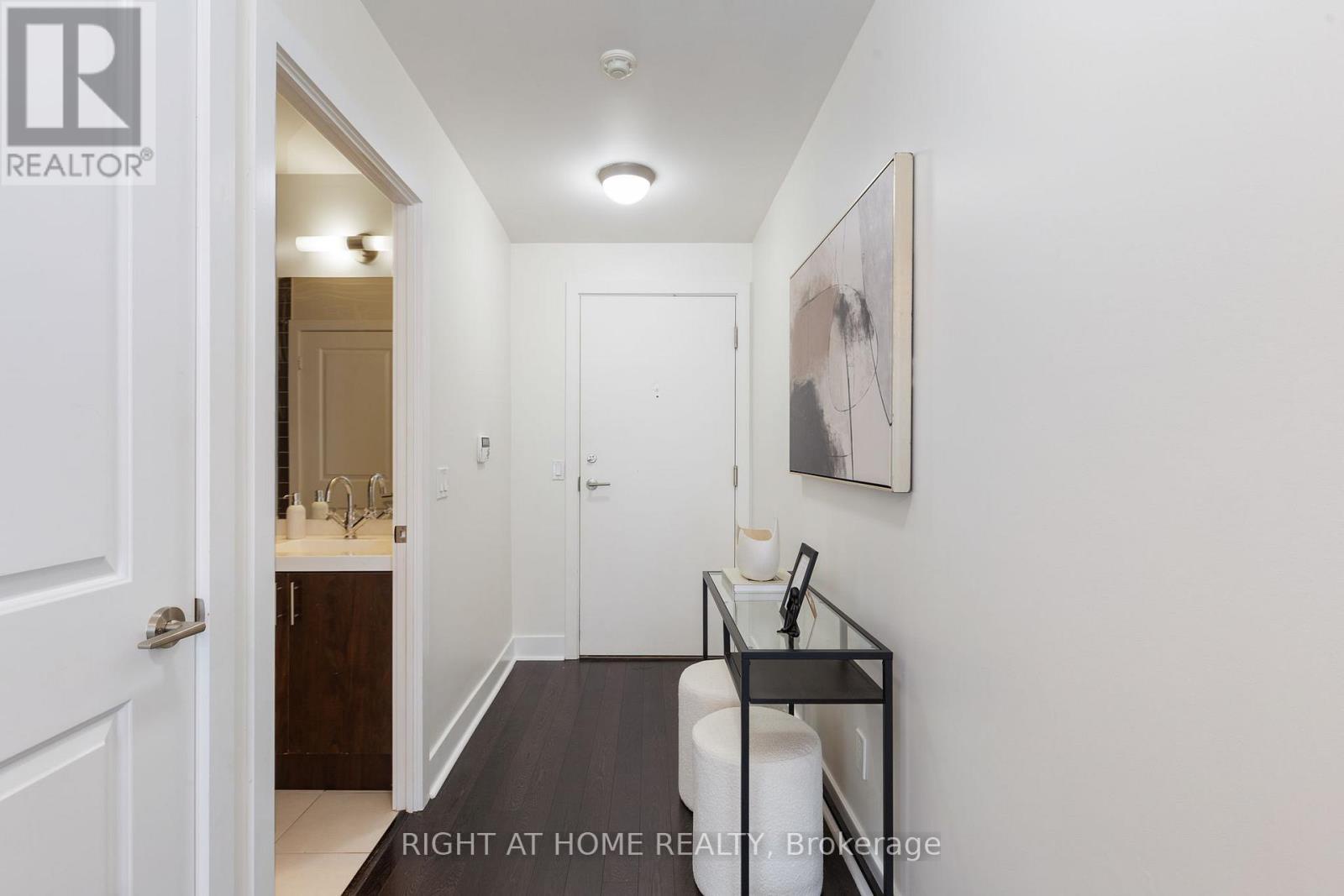 732 - 90 Stadium Road, Toronto (niagara), Ontario