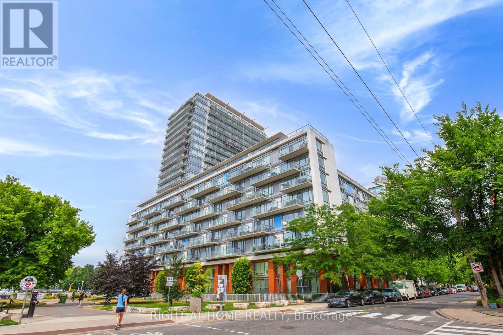 732 - 90 Stadium Road, Toronto (niagara), Ontario