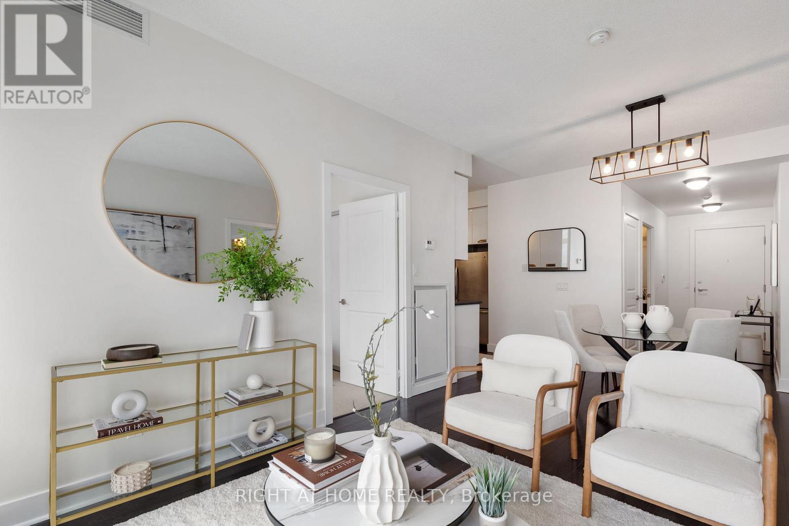 732 - 90 Stadium Road, Toronto (niagara), Ontario