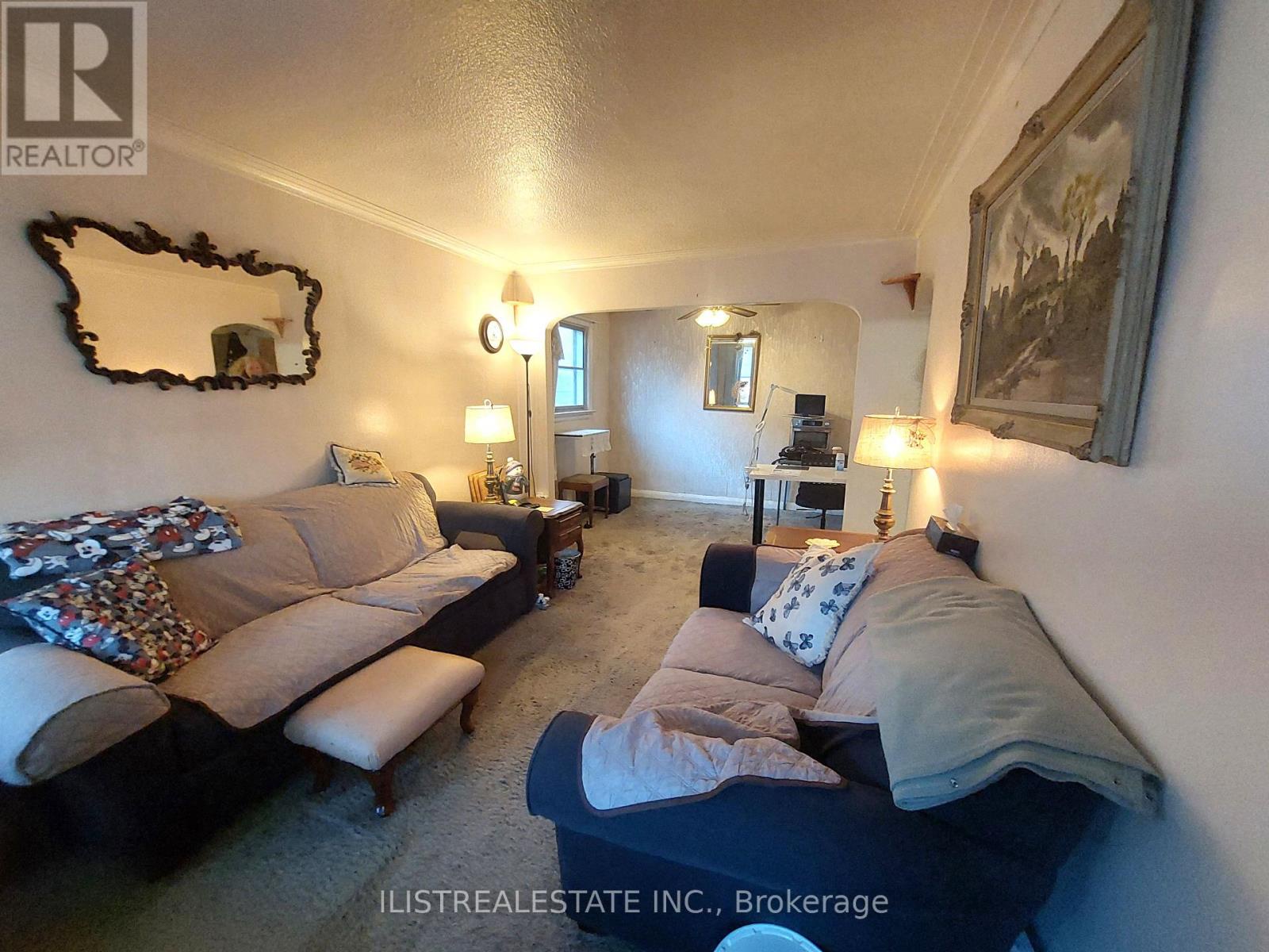 29 Holland Avenue, Toronto (o'connor-parkview), Ontario