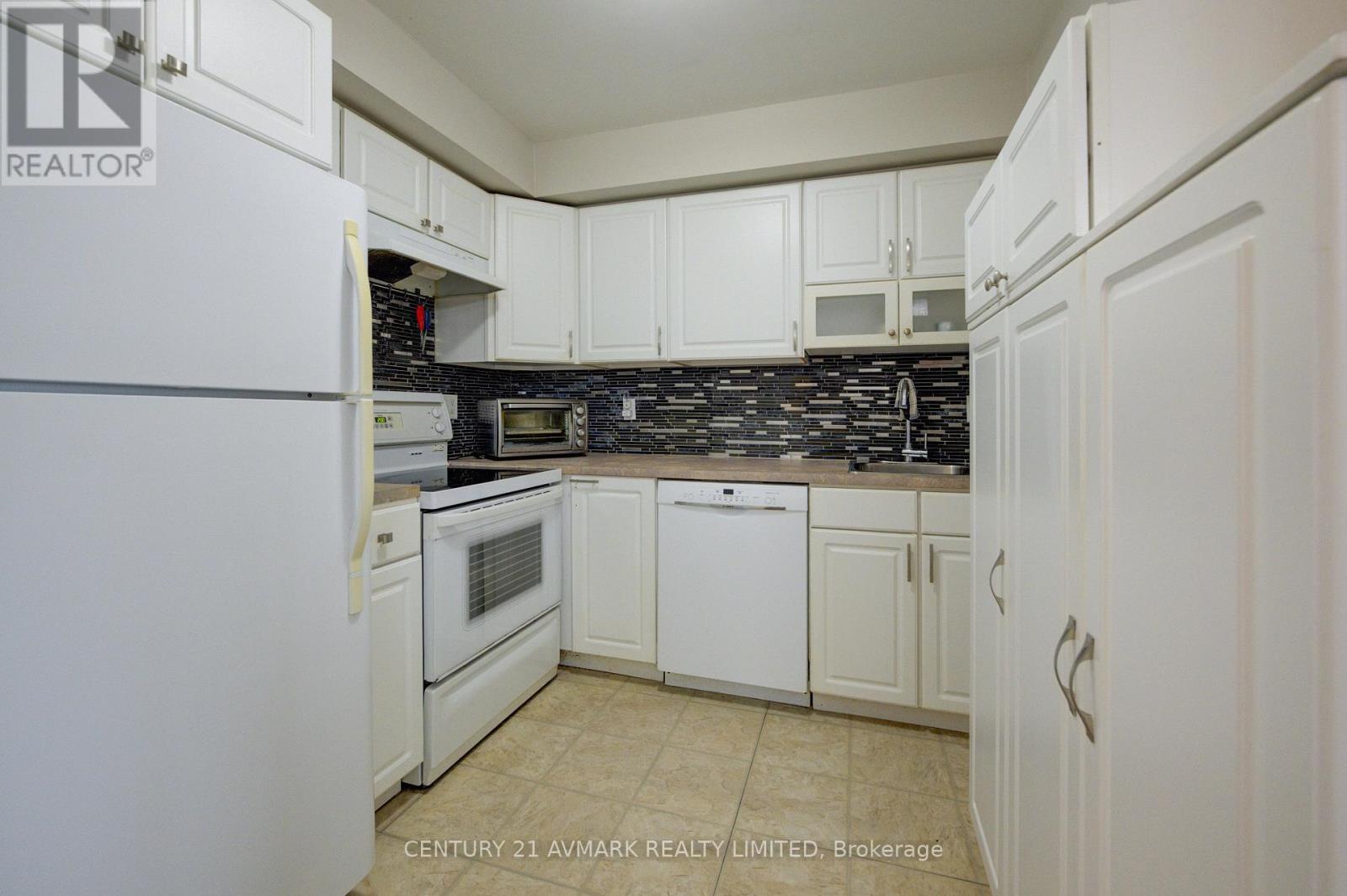 205 - 78 Roehampton Avenue, St. Catharines (carlton/bunting), Ontario