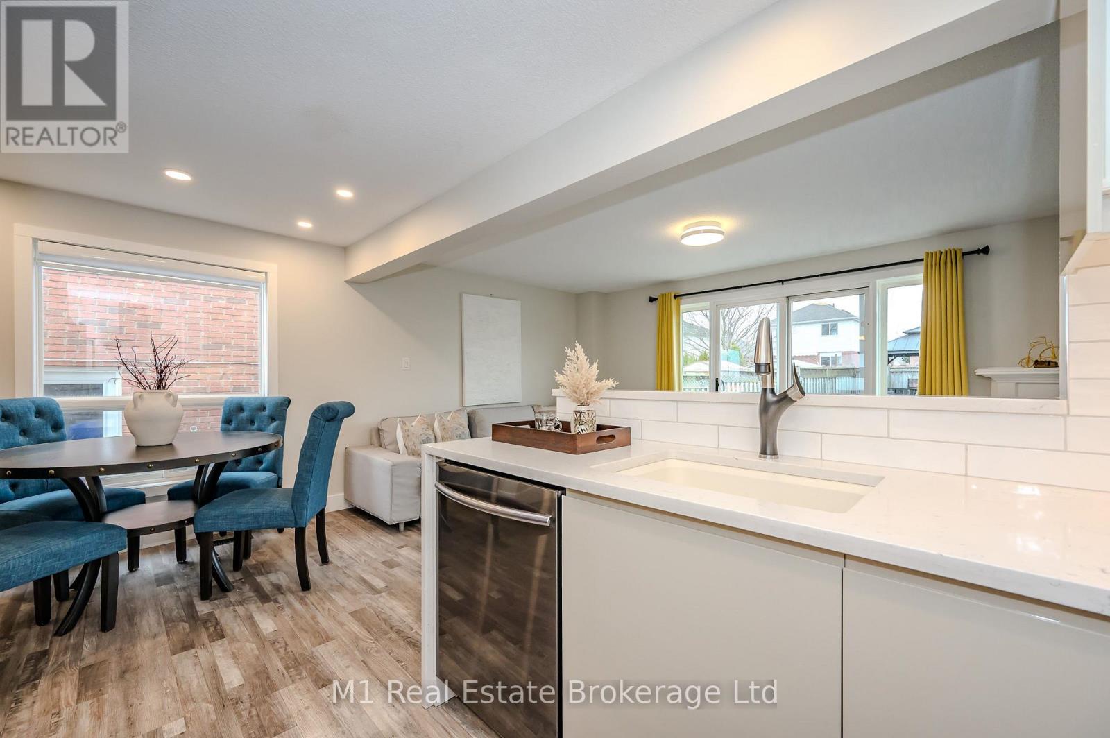 155 Stephanie Drive, Guelph (willow West/sugarbush/west Acres), Ontario