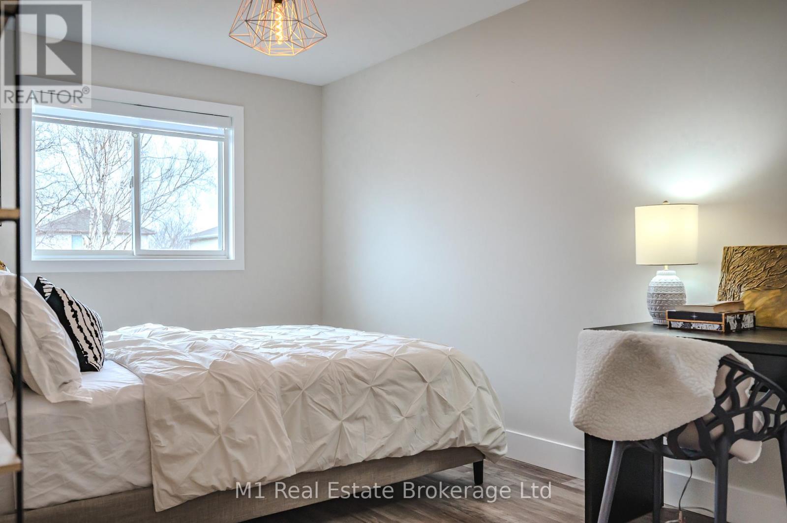 155 Stephanie Drive, Guelph (willow West/sugarbush/west Acres), Ontario