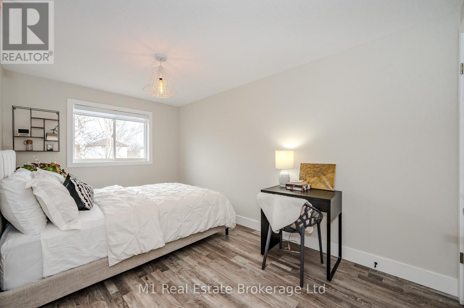 155 Stephanie Drive, Guelph (willow West/sugarbush/west Acres), Ontario