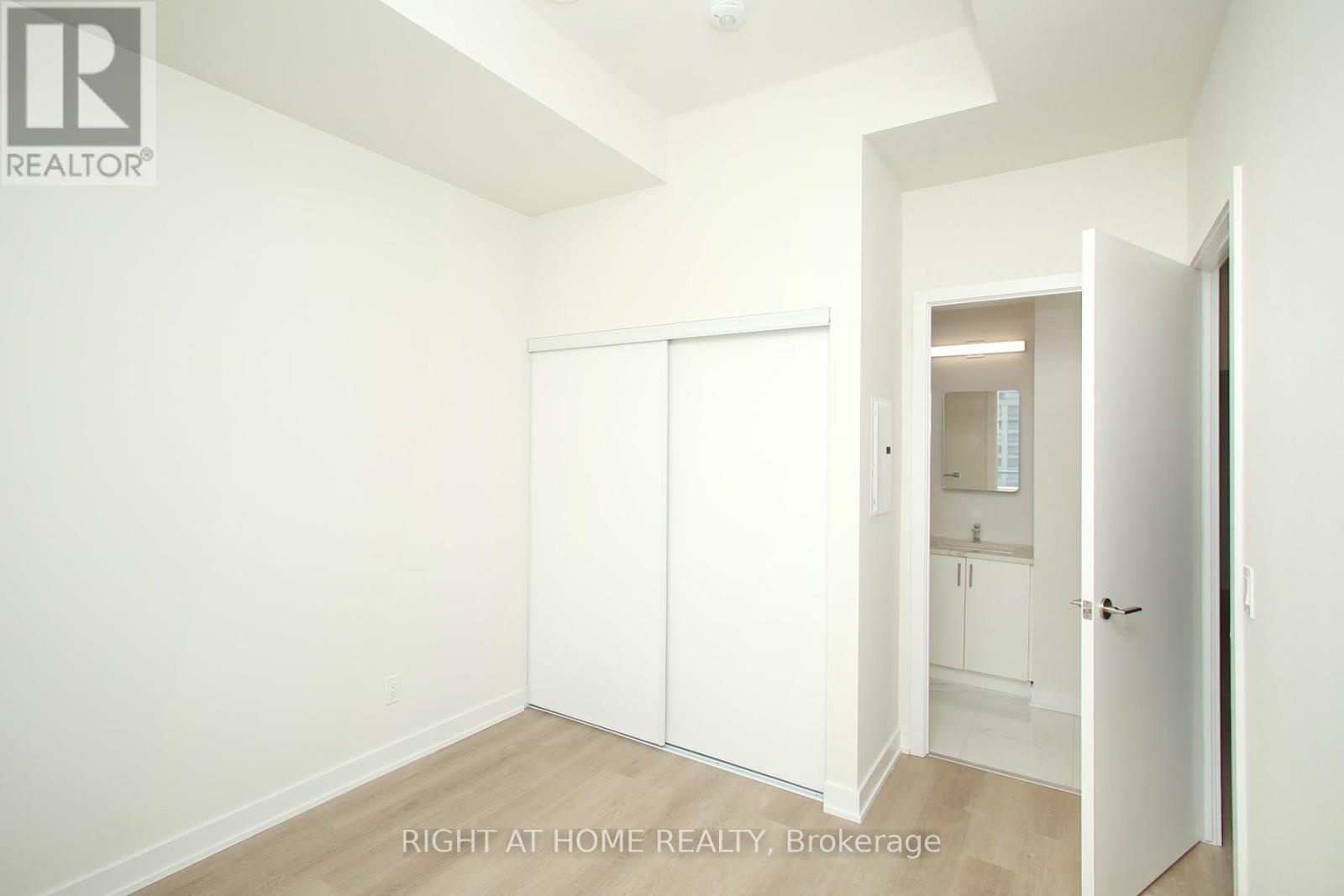 2301 - 15 Ellerslie Avenue, Toronto (willowdale West), Ontario