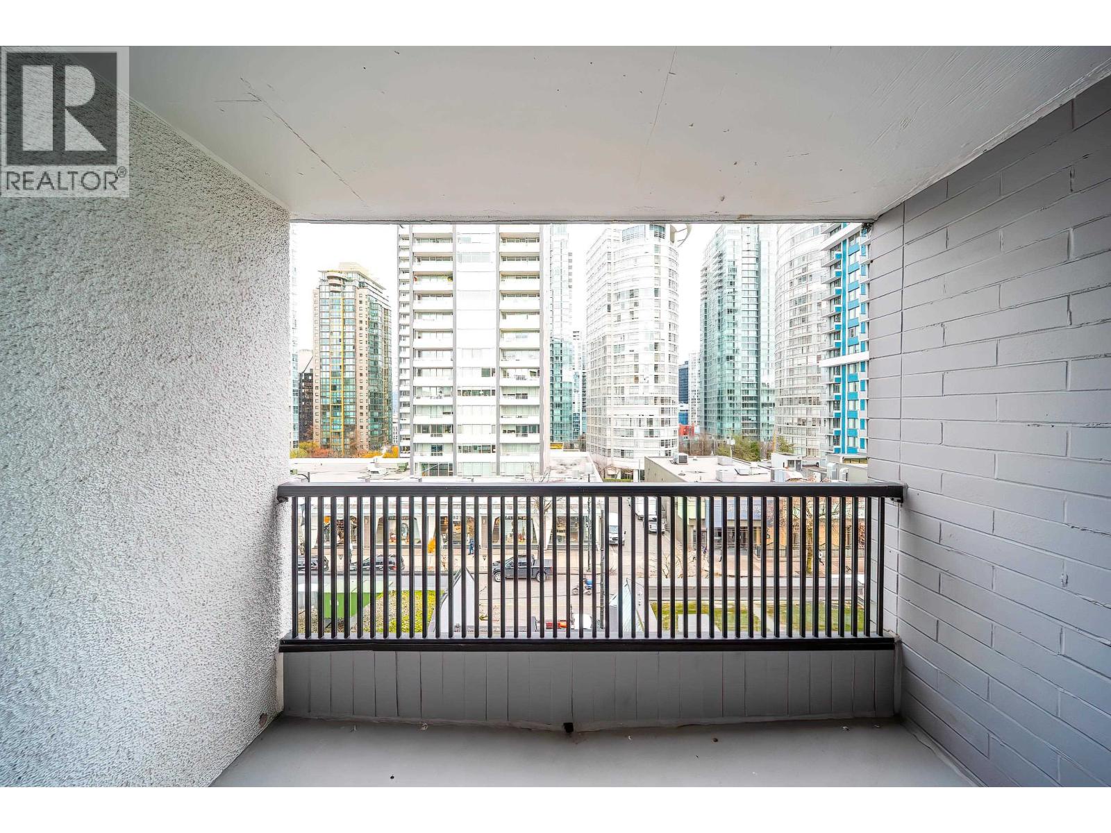 602 1270 Robson Street, Vancouver, British Columbia