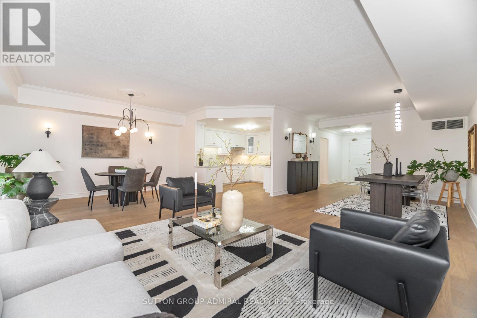 304 - 30 Anglesey Boulevard, Toronto (edenbridge-humber Valley), Ontario