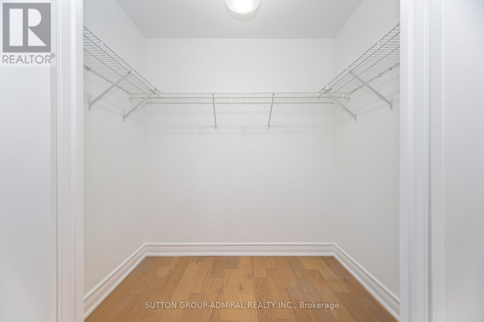 304 - 30 Anglesey Boulevard, Toronto (edenbridge-humber Valley), Ontario