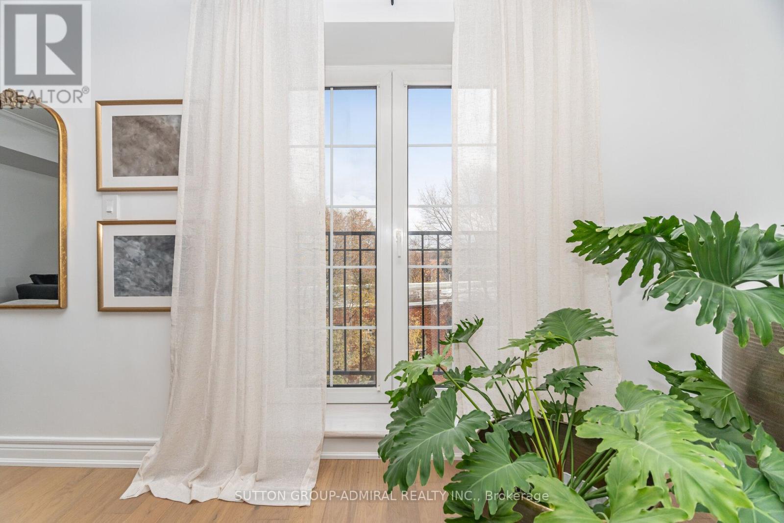 304 - 30 Anglesey Boulevard, Toronto (edenbridge-humber Valley), Ontario