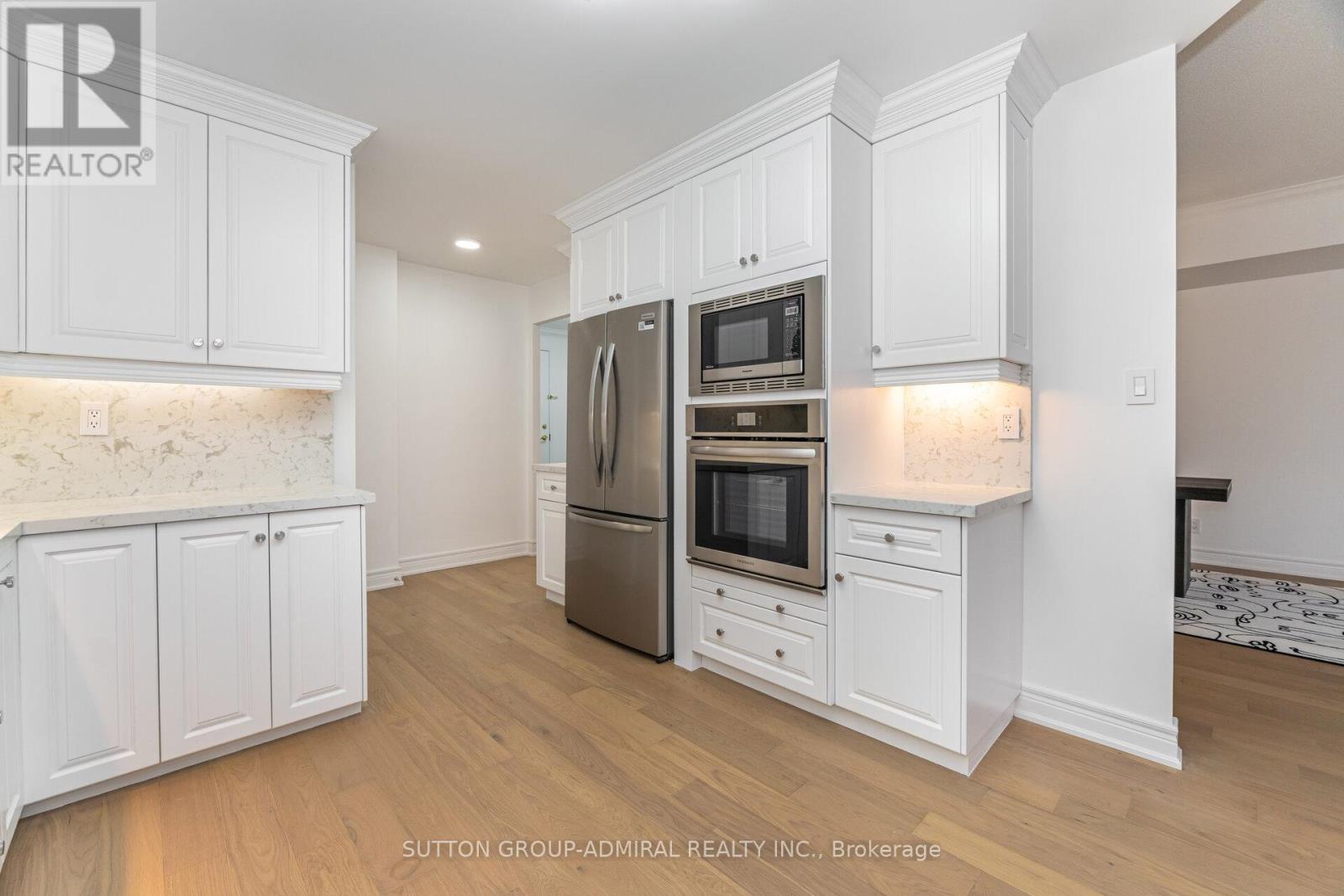 304 - 30 Anglesey Boulevard, Toronto (edenbridge-humber Valley), Ontario