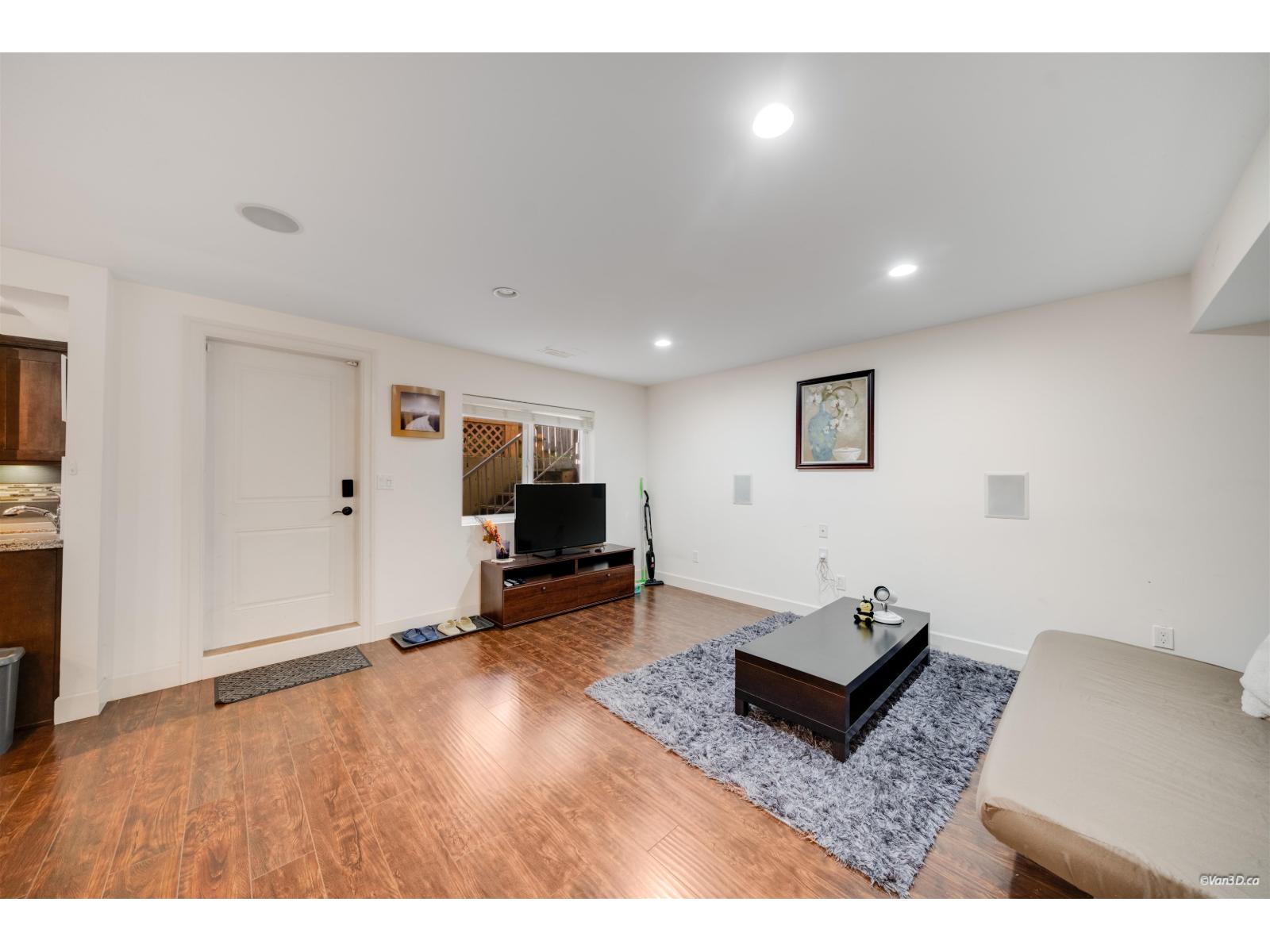 8197 211 Street, Langley, British Columbia