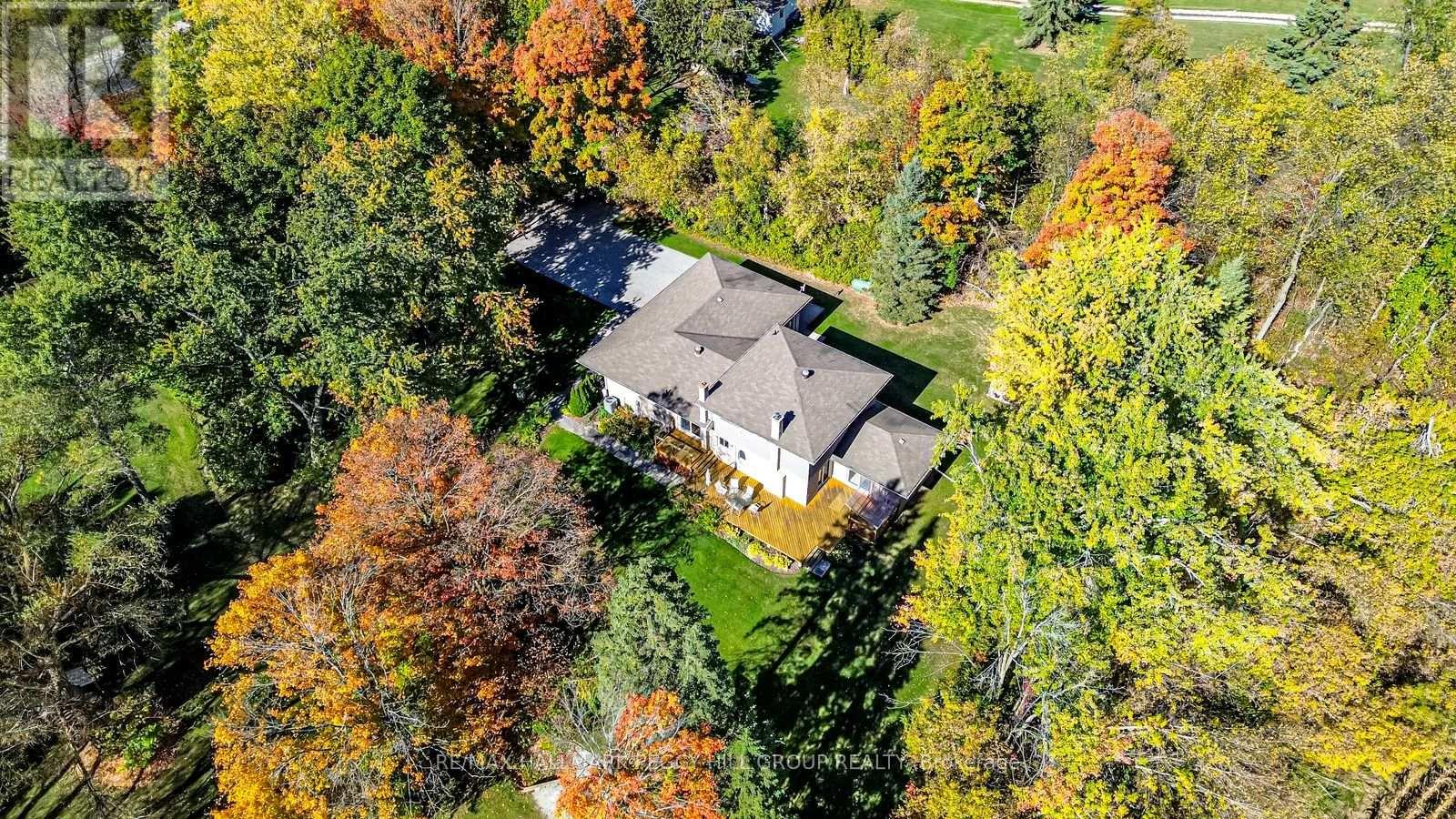 5853 Yonge Street, Innisfil, Ontario