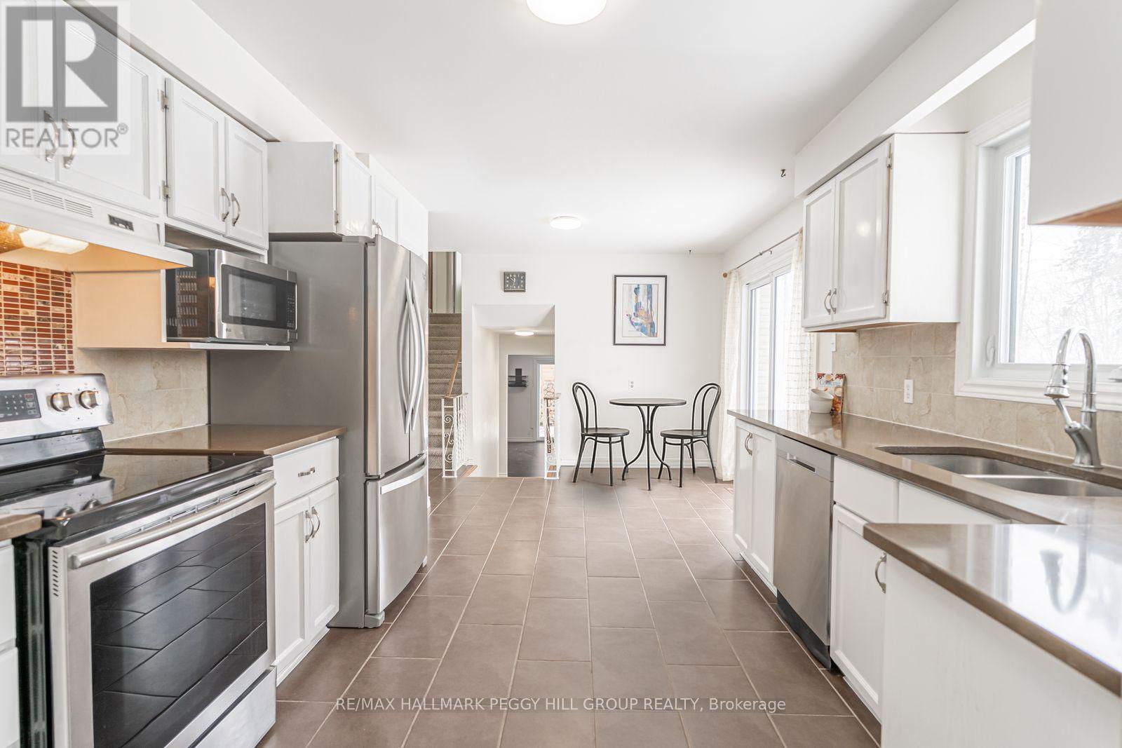 5853 Yonge Street, Innisfil, Ontario