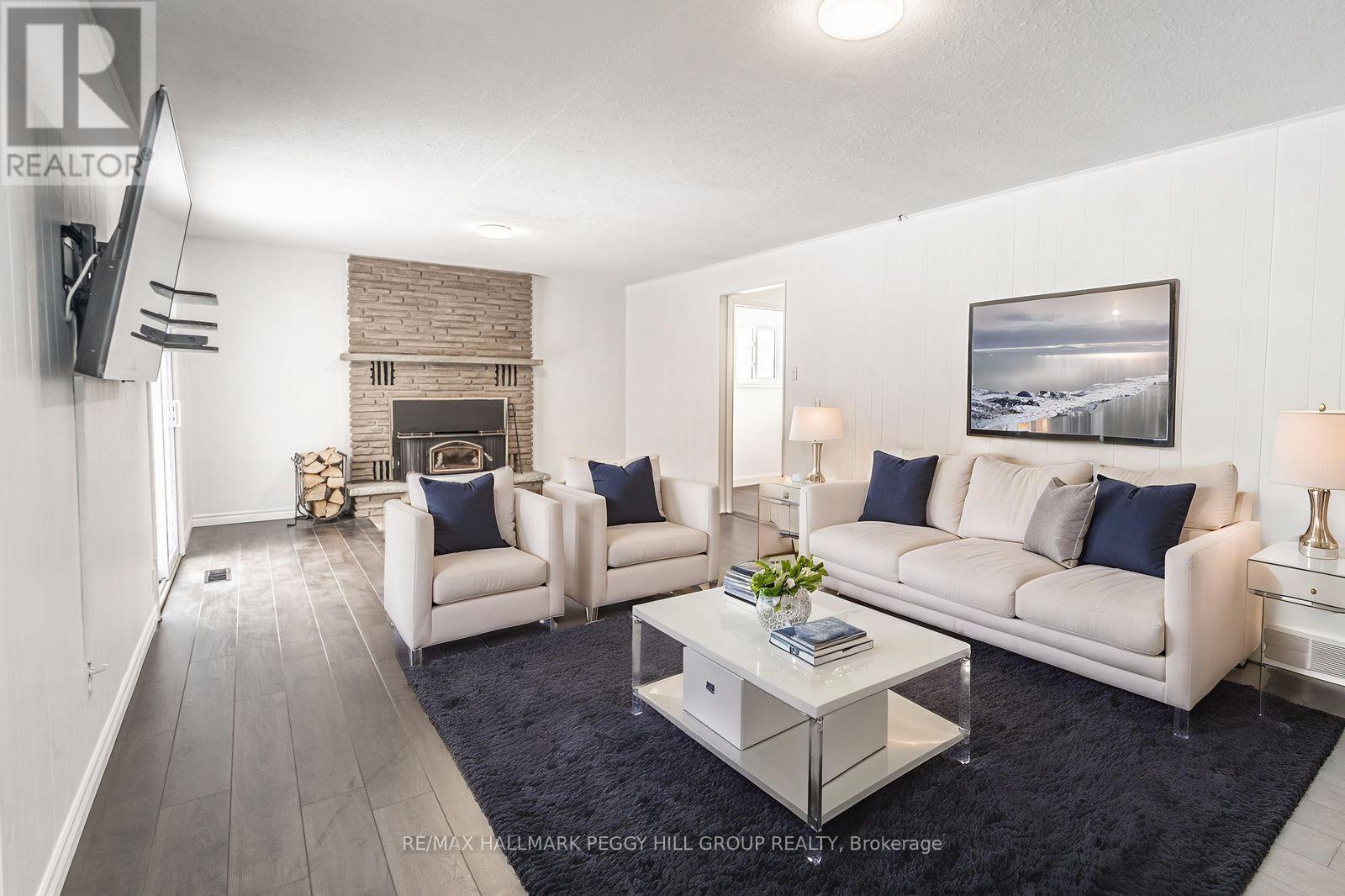 5853 Yonge Street, Innisfil, Ontario