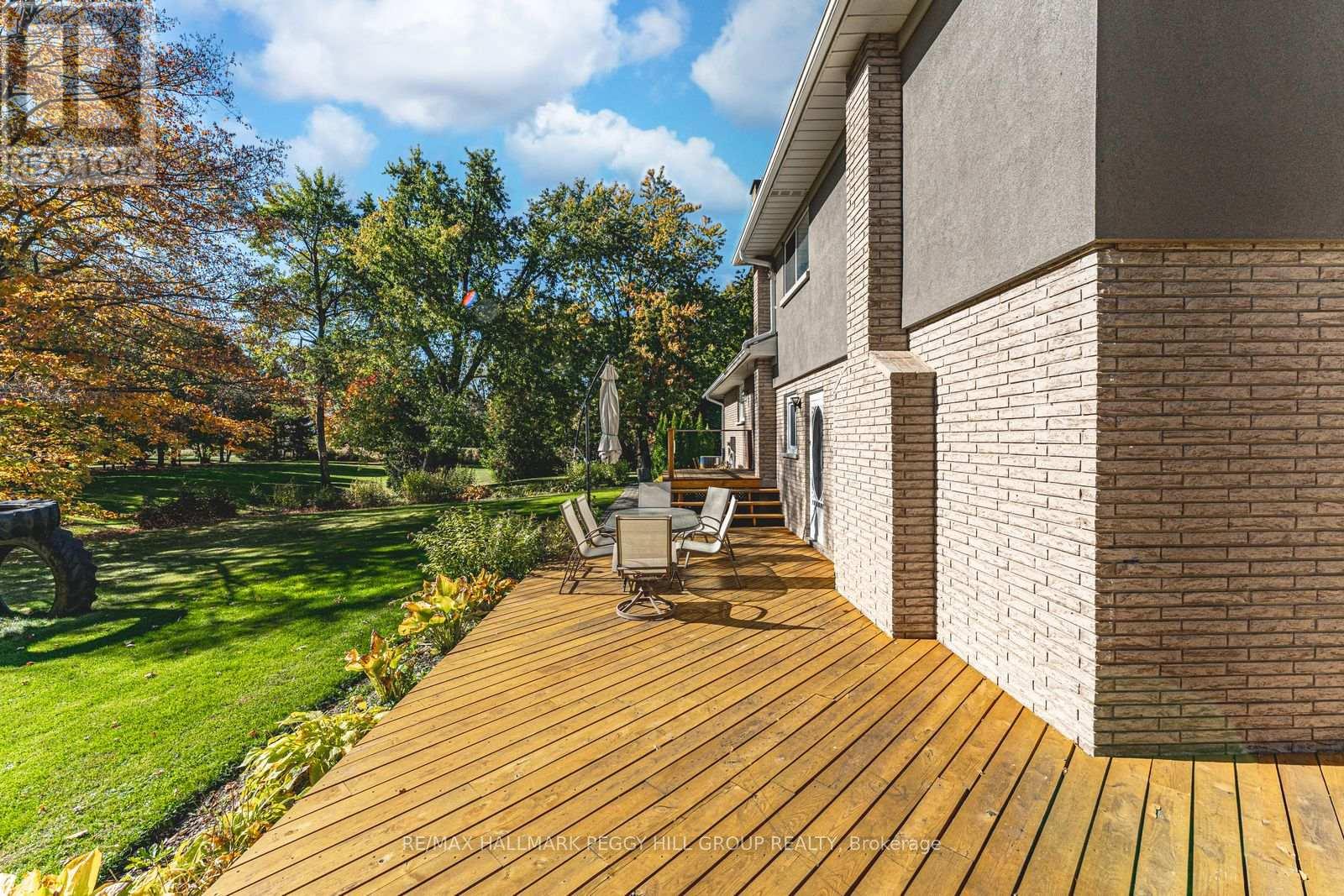 5853 Yonge Street, Innisfil, Ontario