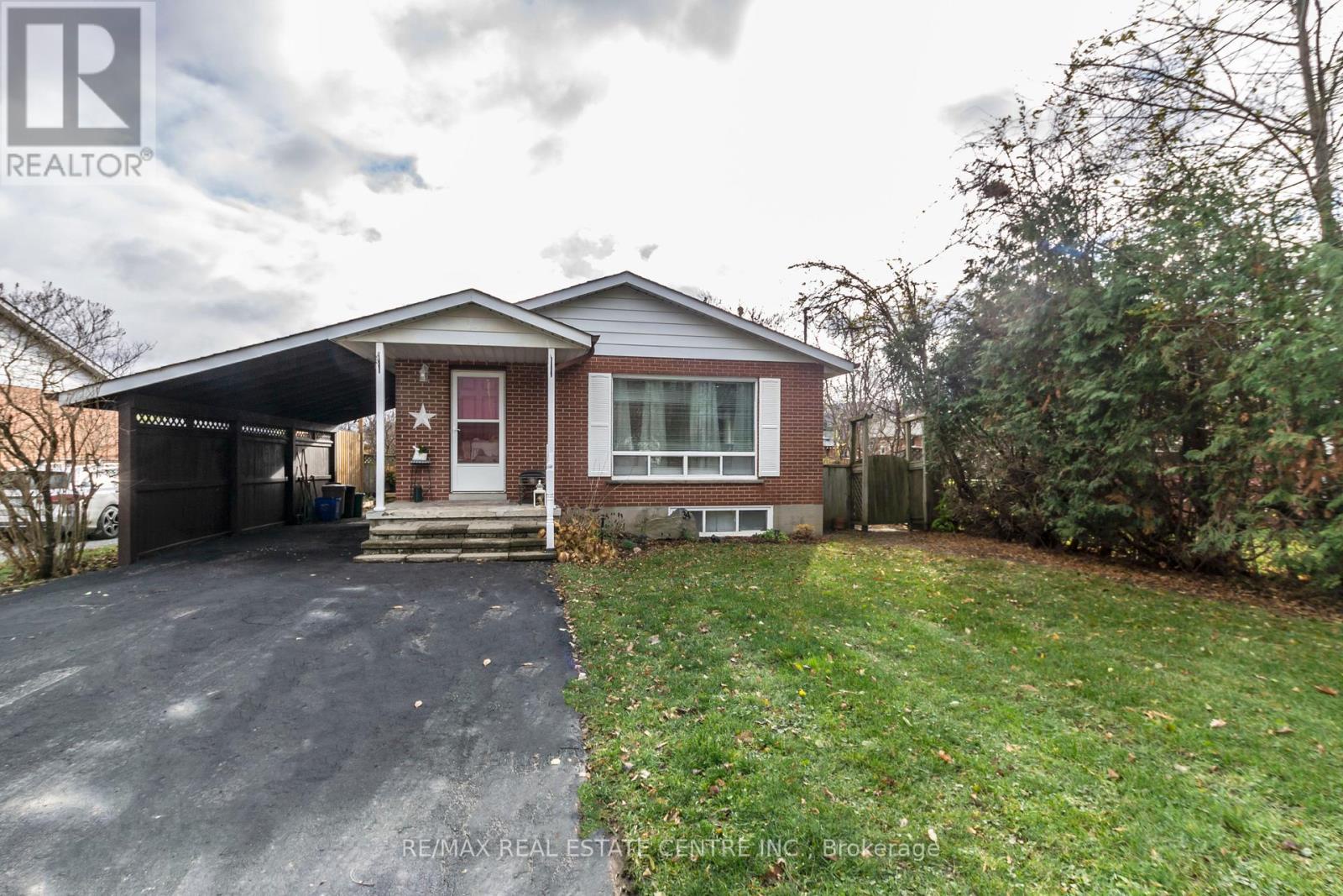 34 Milton Heights Crescent, Milton (mn Milton North), Ontario