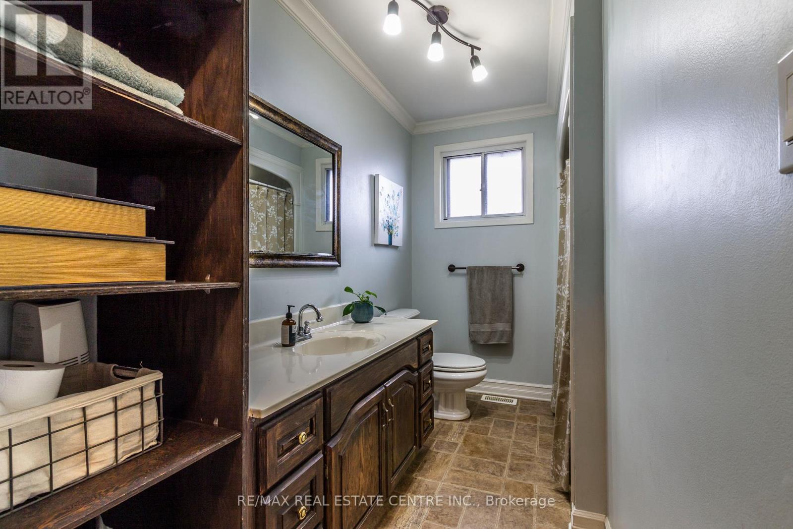 34 Milton Heights Crescent, Milton (mn Milton North), Ontario