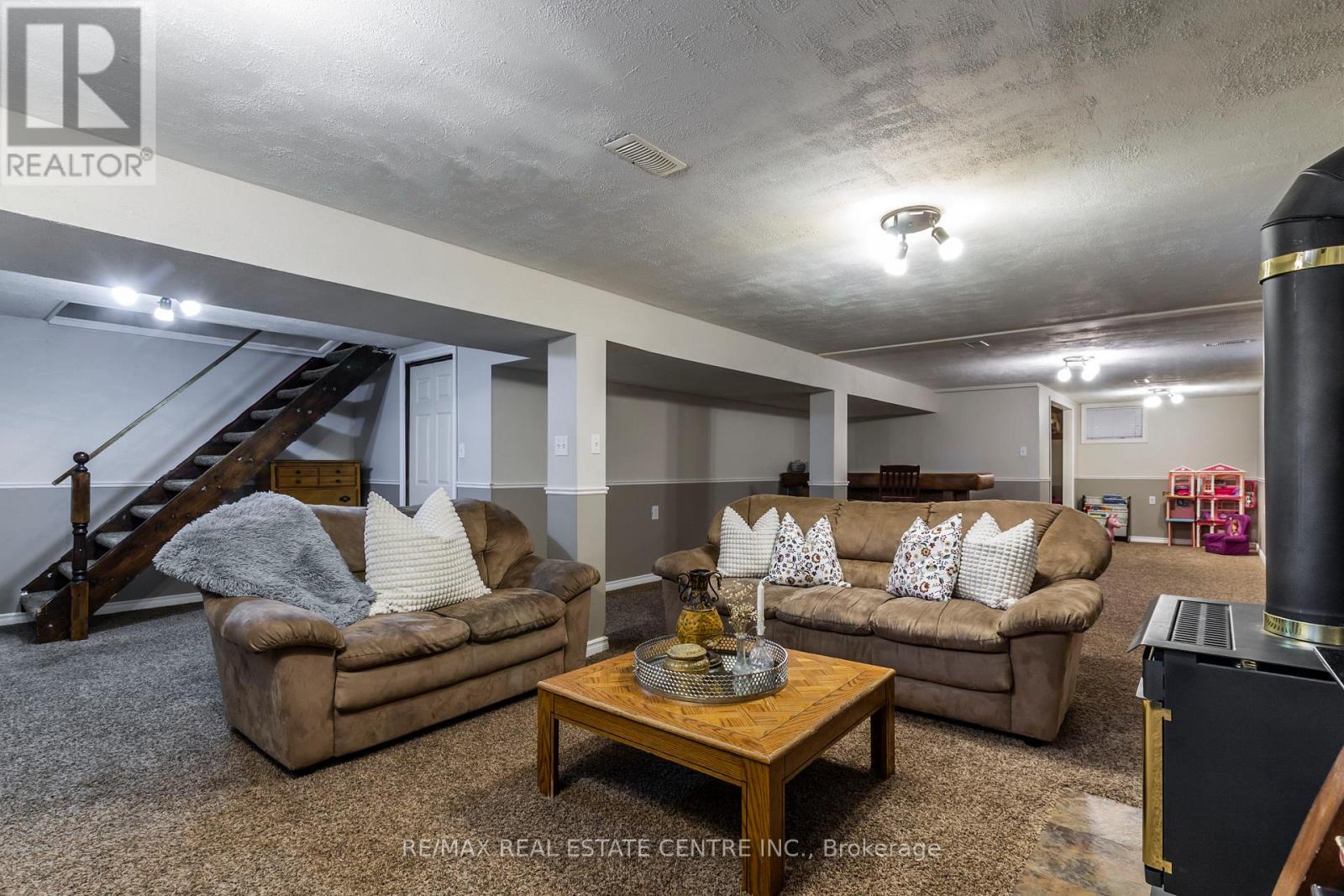 34 Milton Heights Crescent, Milton (mn Milton North), Ontario