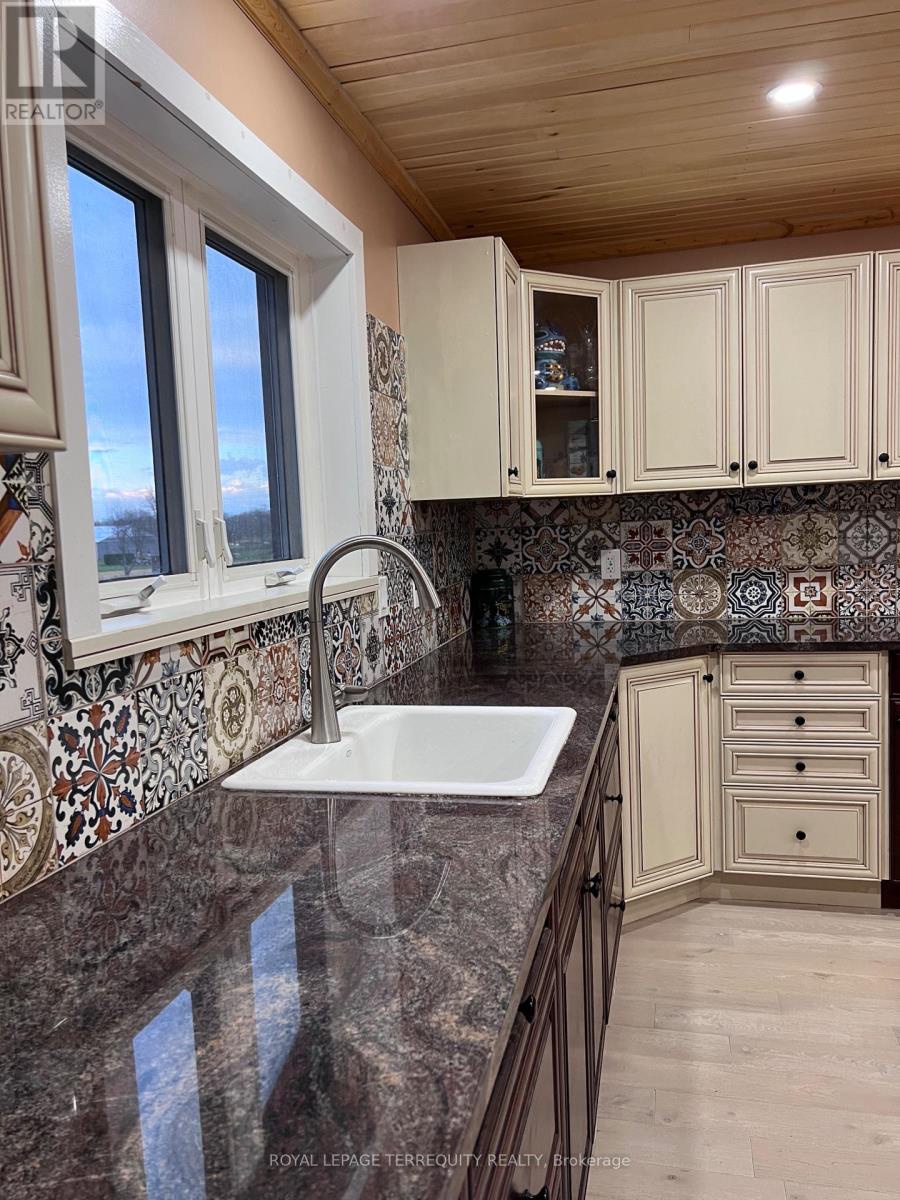 189 East Hungerford Road, Tweed (hungerford (twp)), Ontario