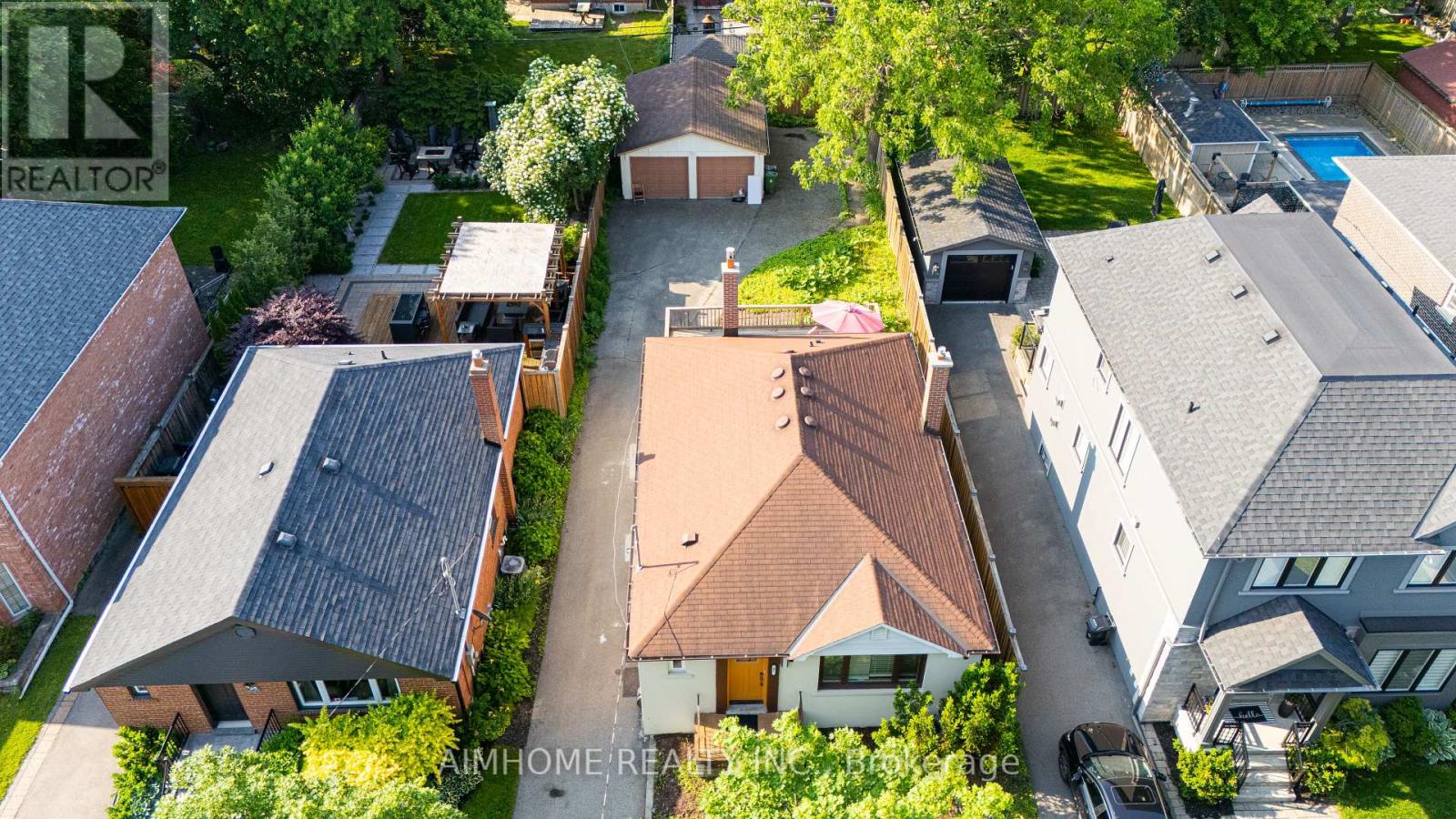 97 Edgecroft Road, Toronto (stonegate-queensway), Ontario