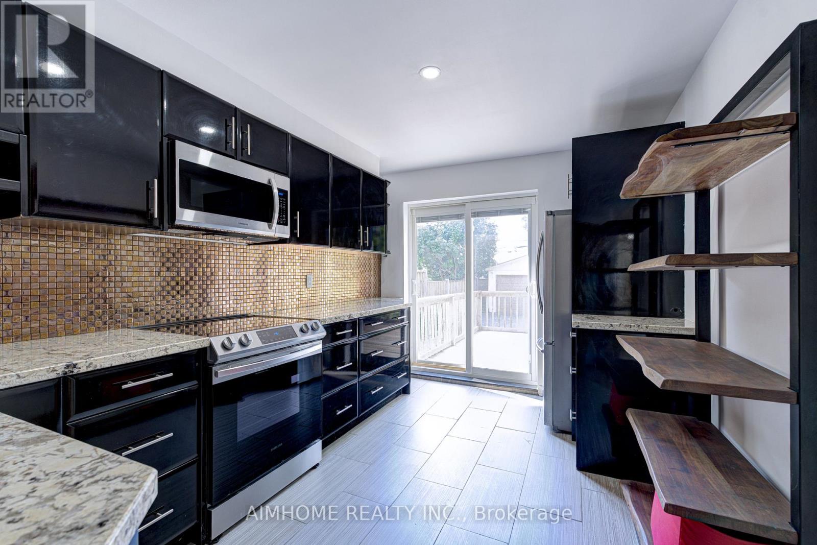 97 Edgecroft Road, Toronto (stonegate-queensway), Ontario