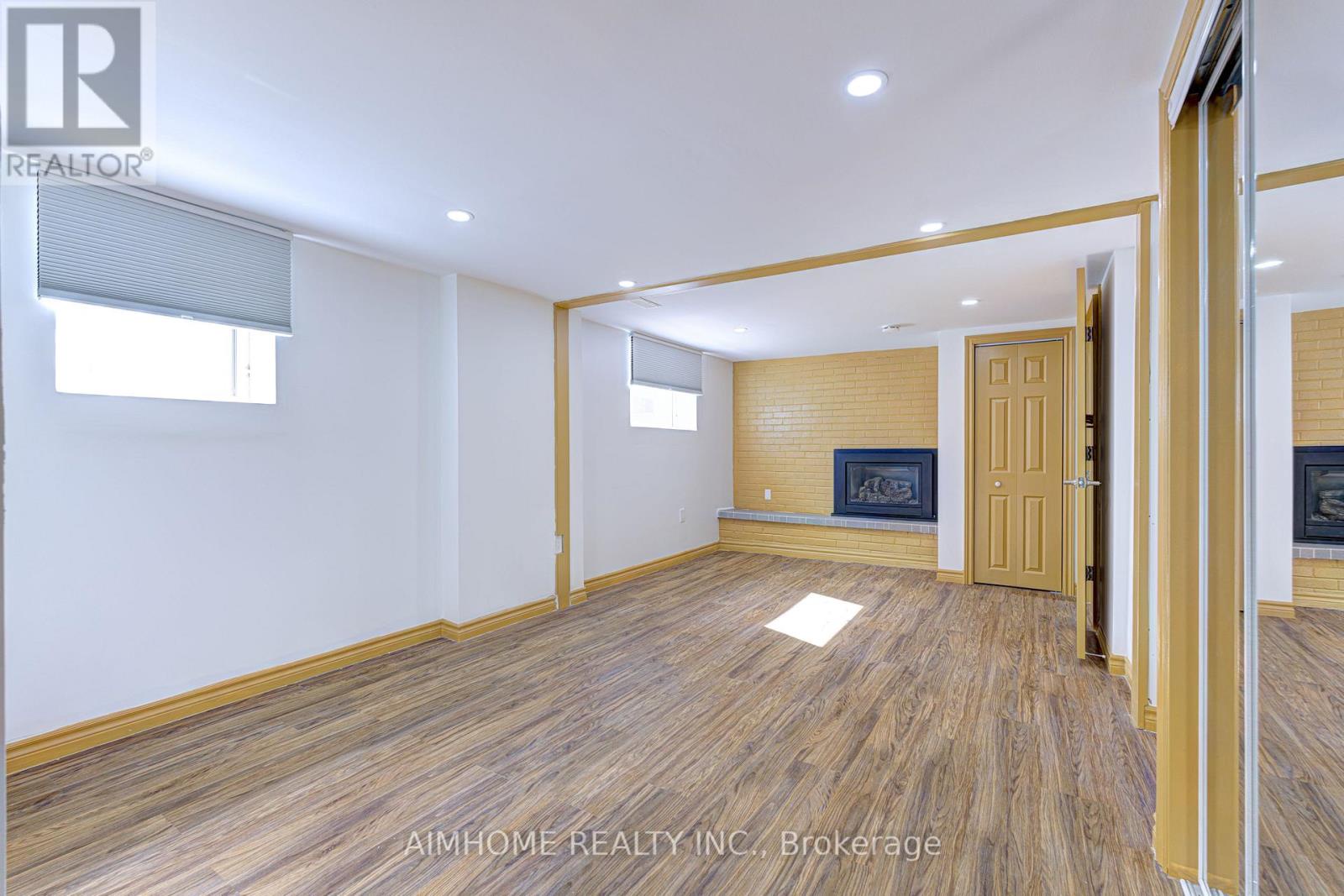 97 Edgecroft Road, Toronto (stonegate-queensway), Ontario