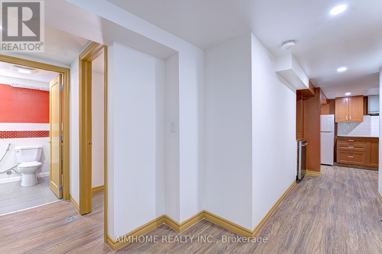 97 Edgecroft Road, Toronto (stonegate-queensway), Ontario