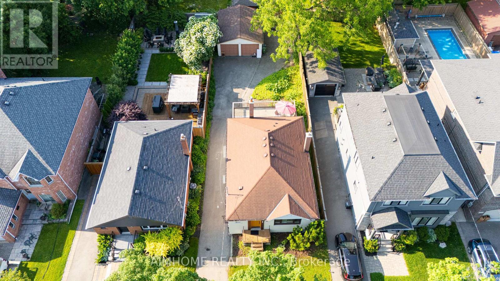 97 Edgecroft Road, Toronto (stonegate-queensway), Ontario