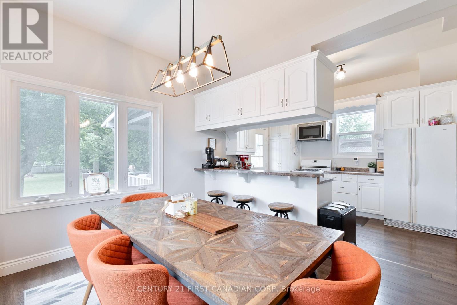 41 South Edgeware Road, St. Thomas, Ontario