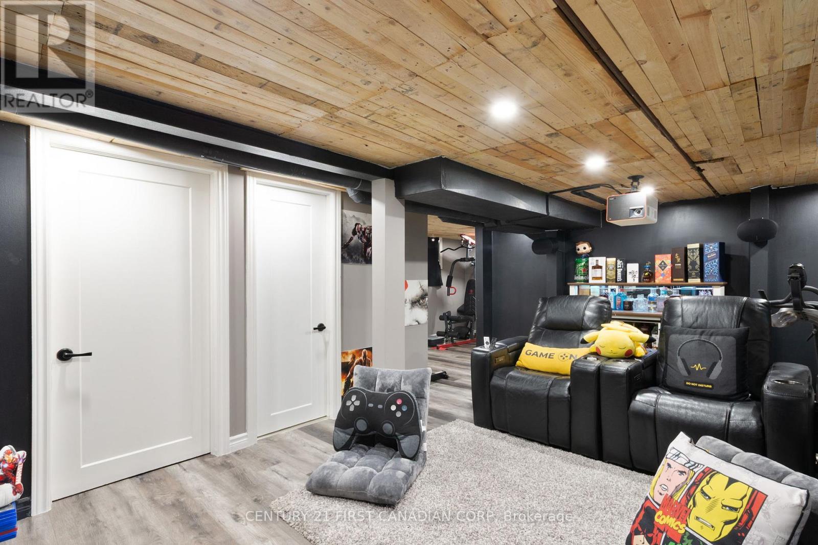 41 South Edgeware Road, St. Thomas, Ontario