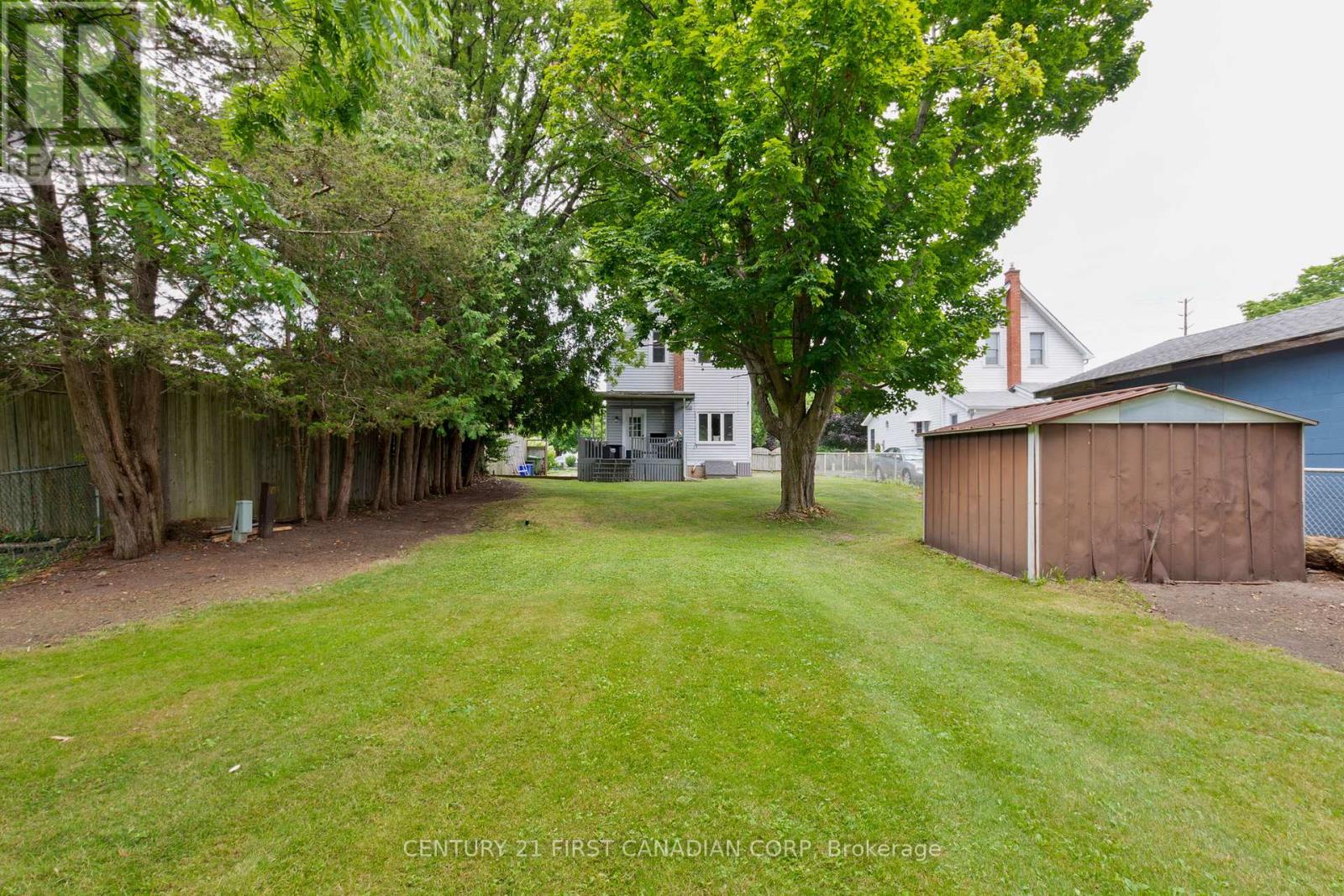 41 South Edgeware Road, St. Thomas, Ontario