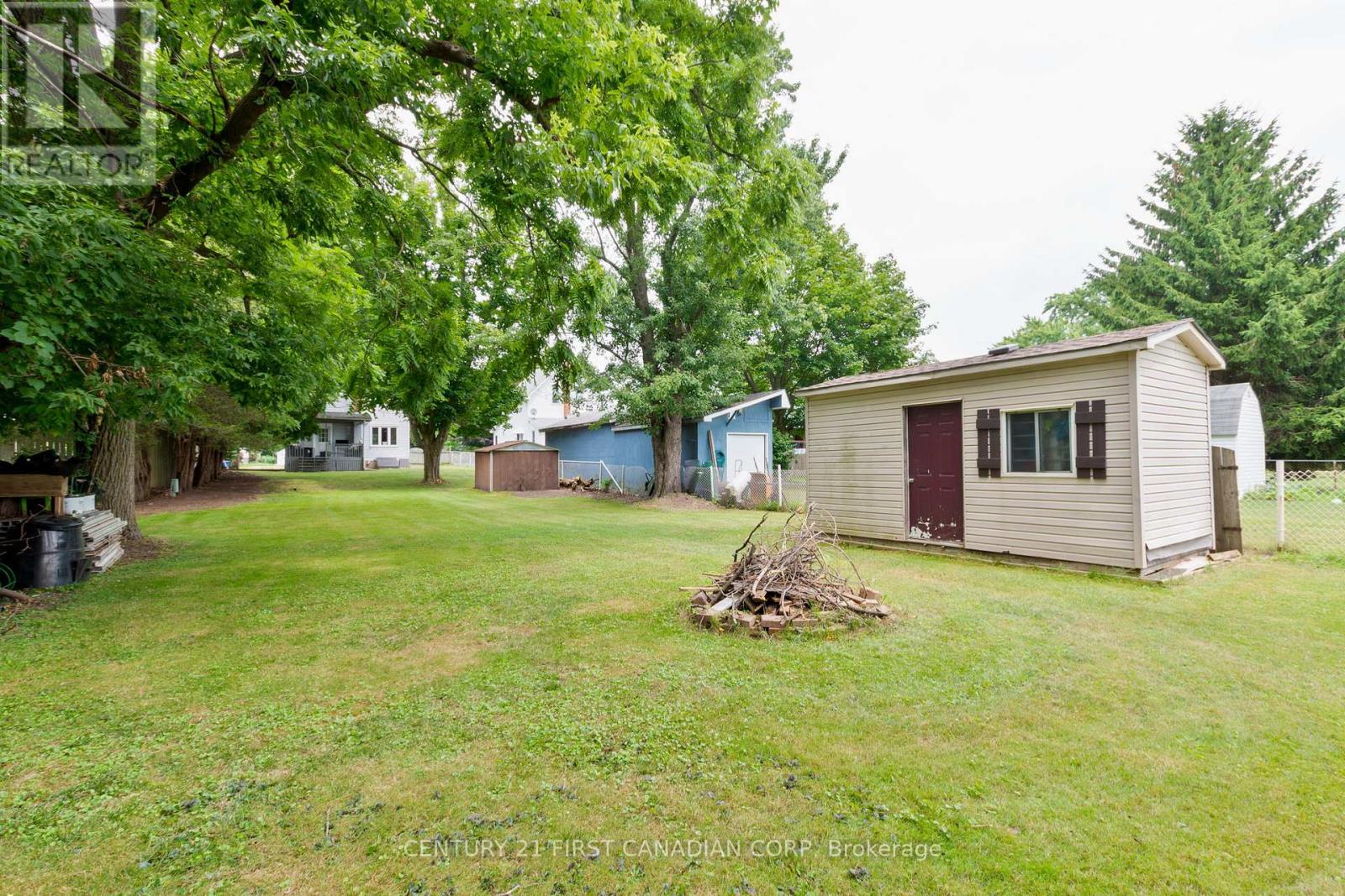 41 South Edgeware Road, St. Thomas, Ontario