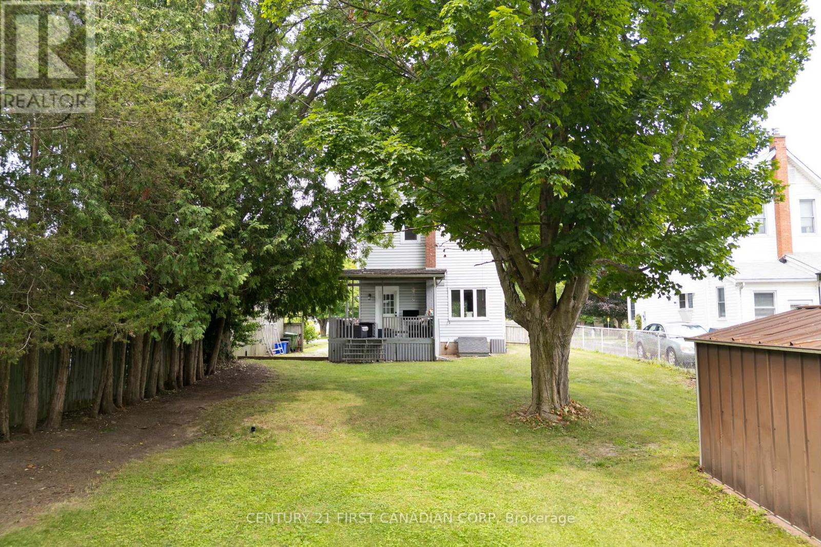 41 South Edgeware Road, St. Thomas, Ontario