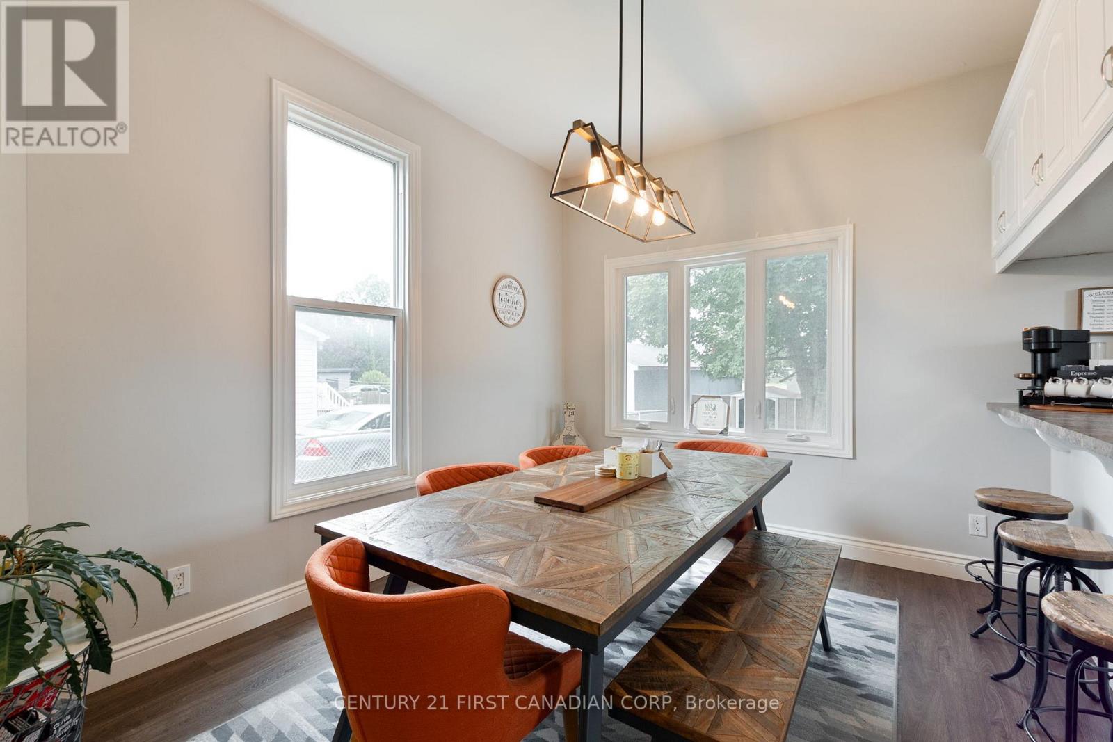 41 South Edgeware Road, St. Thomas, Ontario