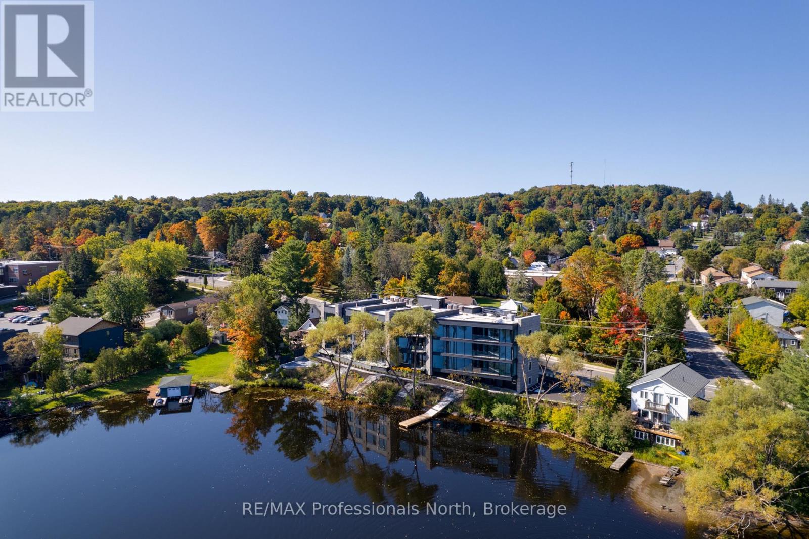 301 - 32 Brunel Road, Huntsville (chaffey), Ontario